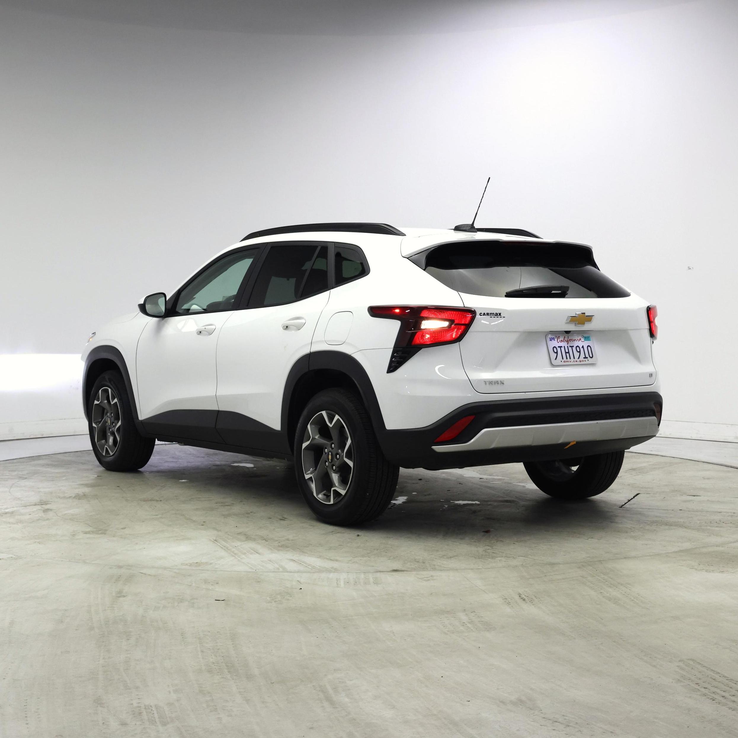 Thumbnail: 2025 Chevrolet Trax - 2
