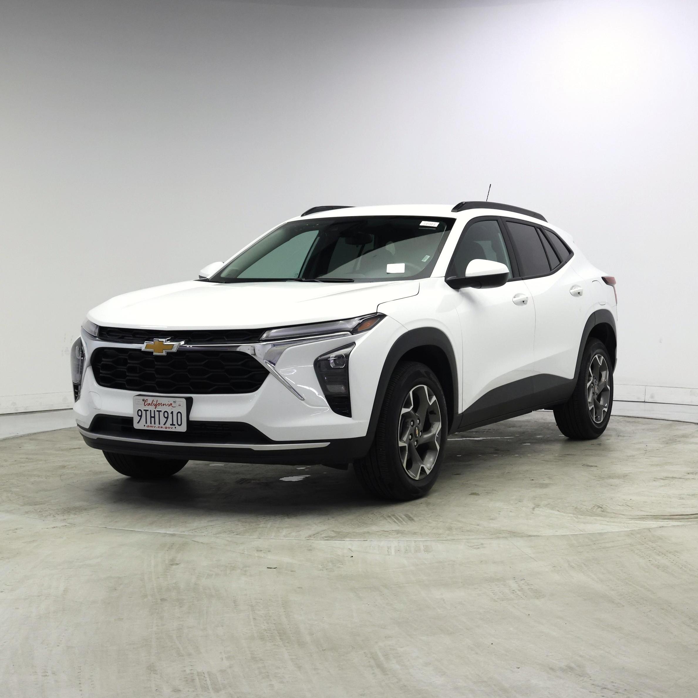 Thumbnail: 2025 Chevrolet Trax - 4