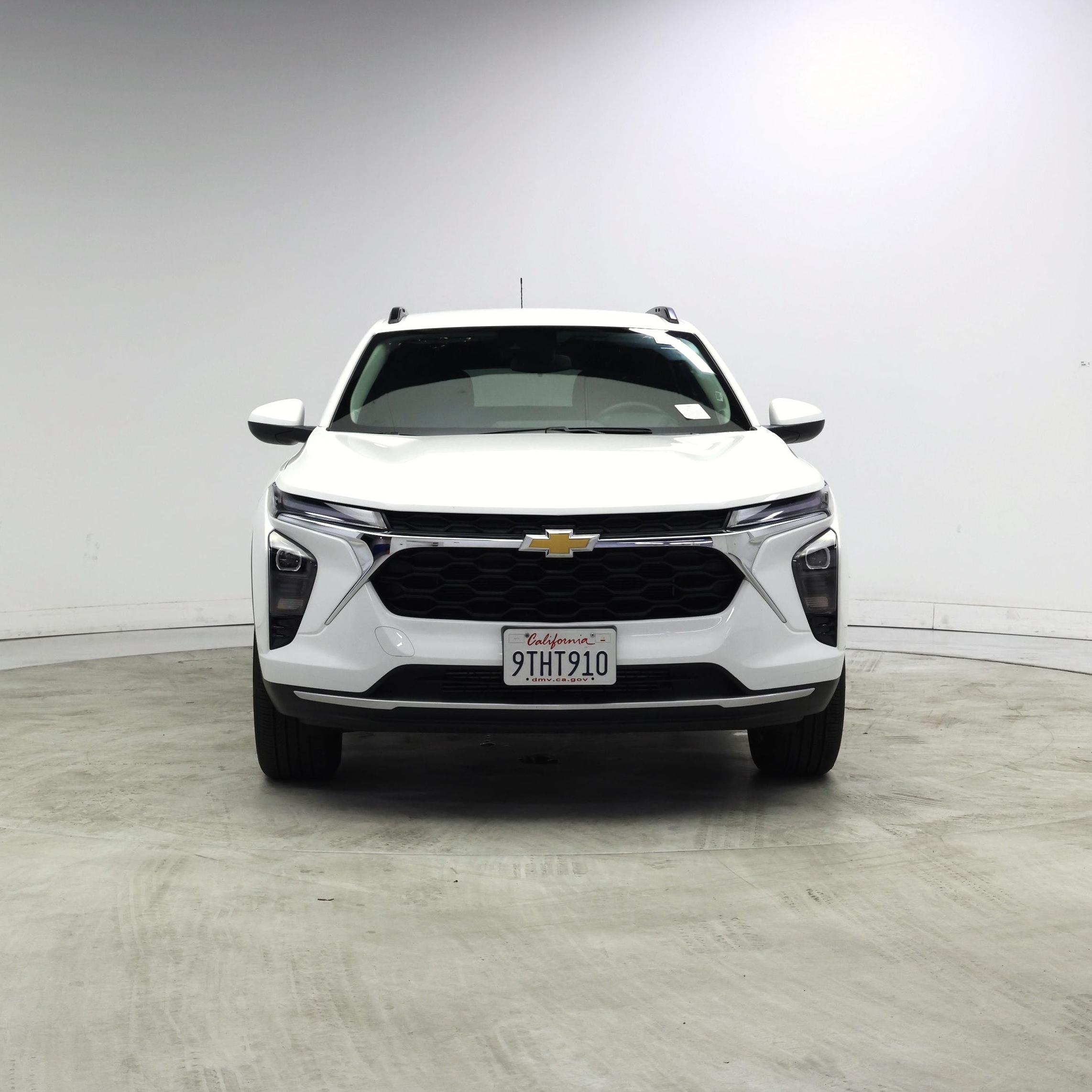 Thumbnail: 2025 Chevrolet Trax - 5