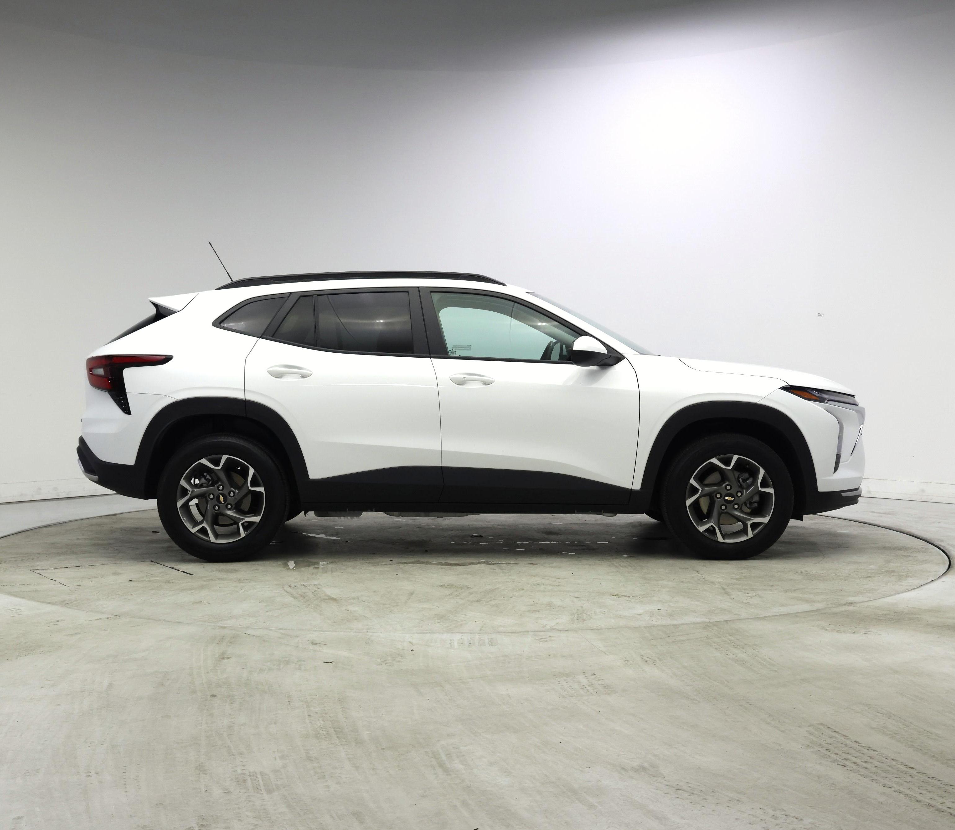 Thumbnail: 2025 Chevrolet Trax - 7