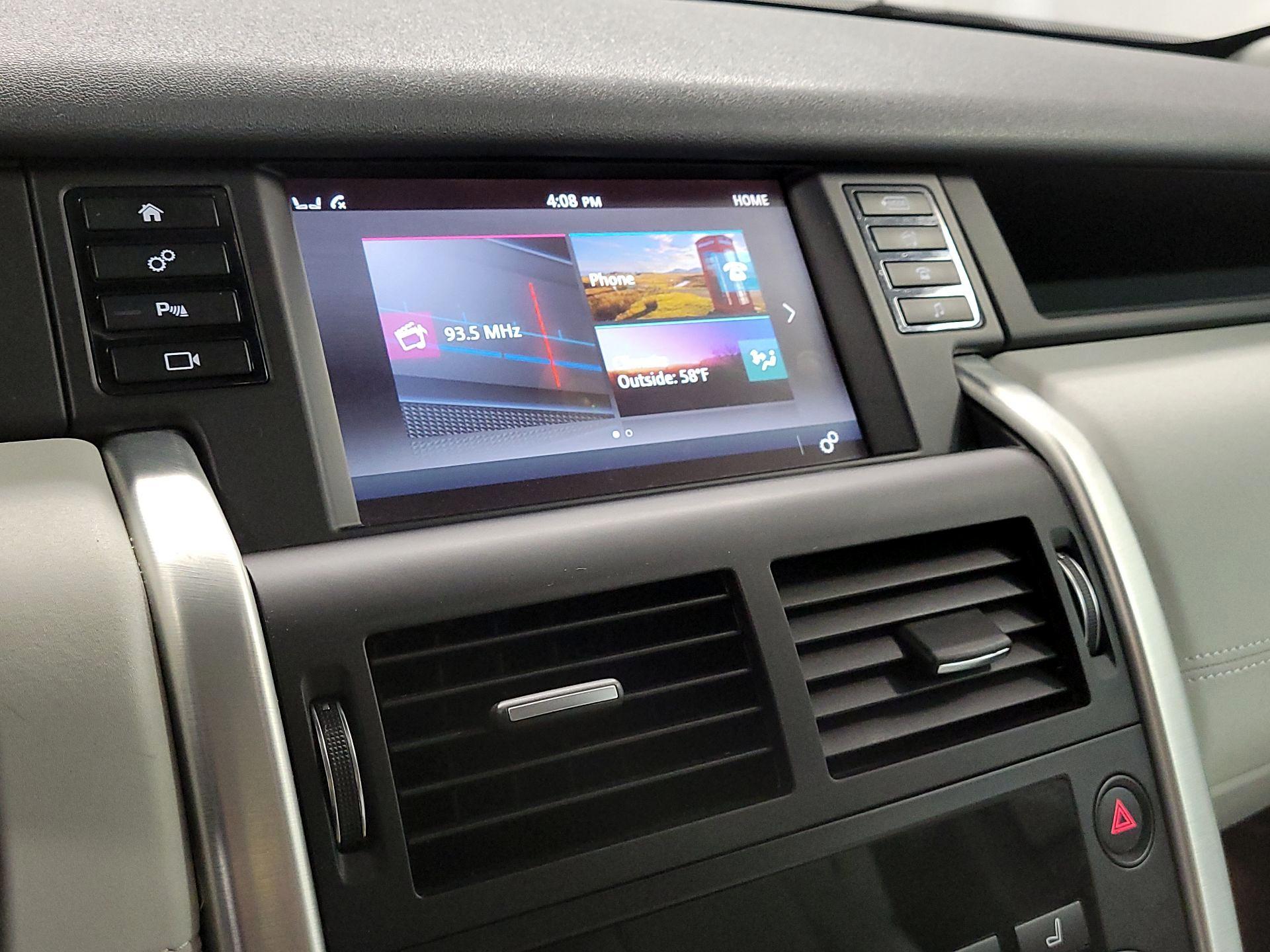 Thumbnail: 2019 Land Rover Discovery Sport - 13