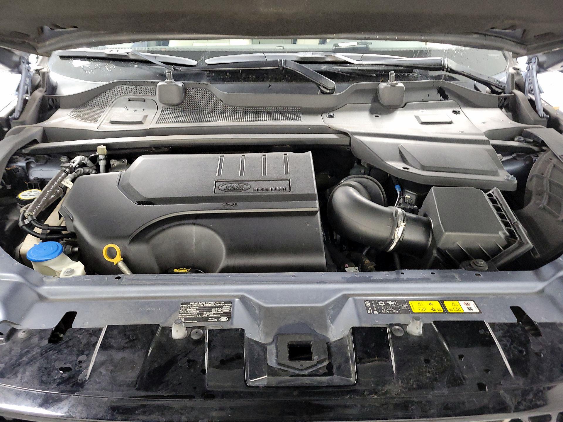 Thumbnail: 2019 Land Rover Discovery Sport - 18