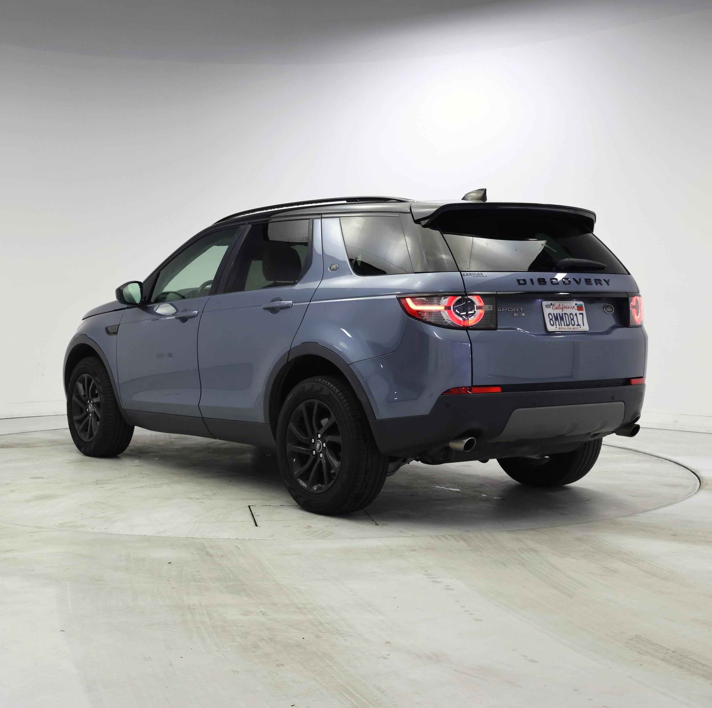 Thumbnail: 2019 Land Rover Discovery Sport - 2