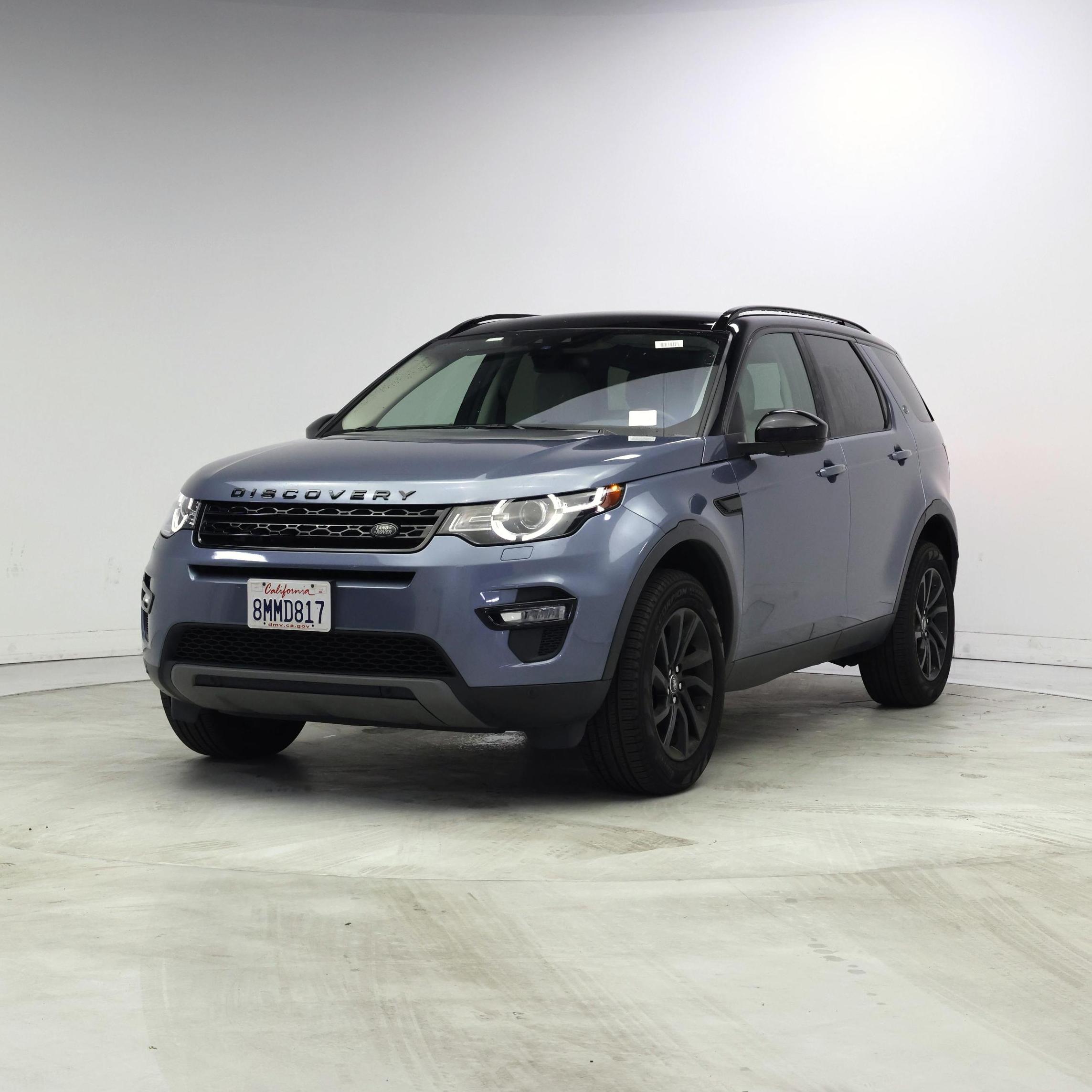 Thumbnail: 2019 Land Rover Discovery Sport - 4