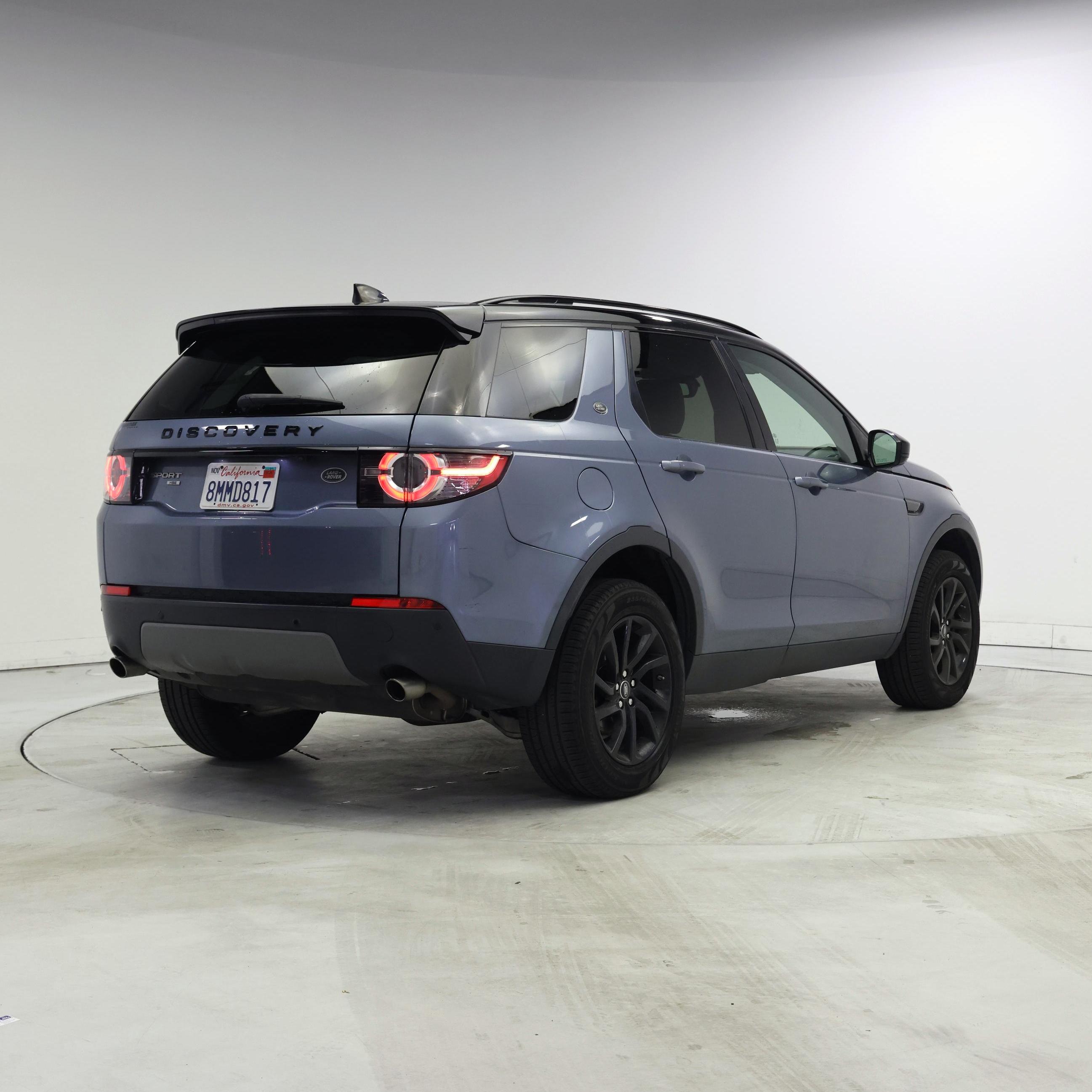 Thumbnail: 2019 Land Rover Discovery Sport - 8