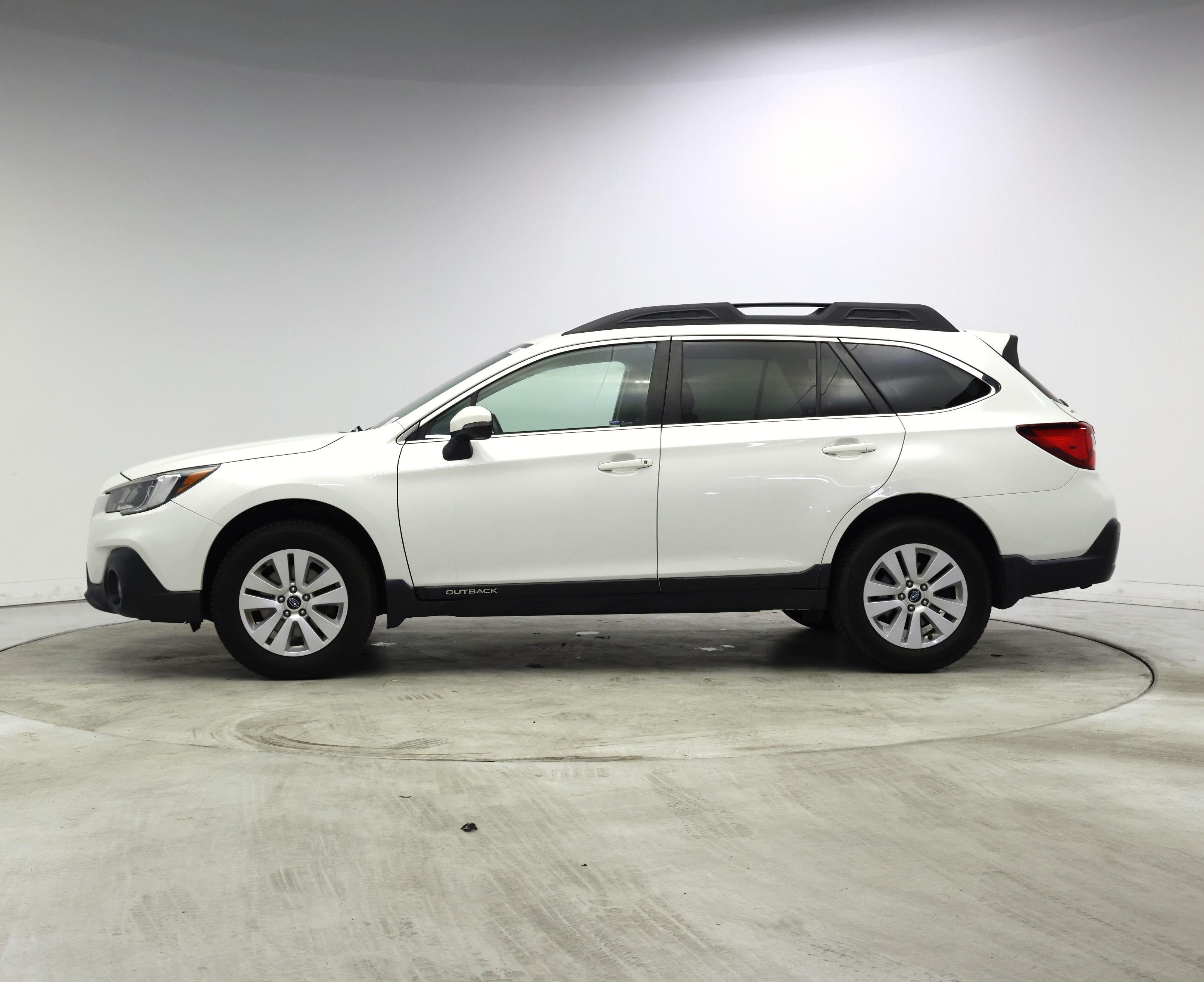 Thumbnail: 2019 Subaru Outback - 3