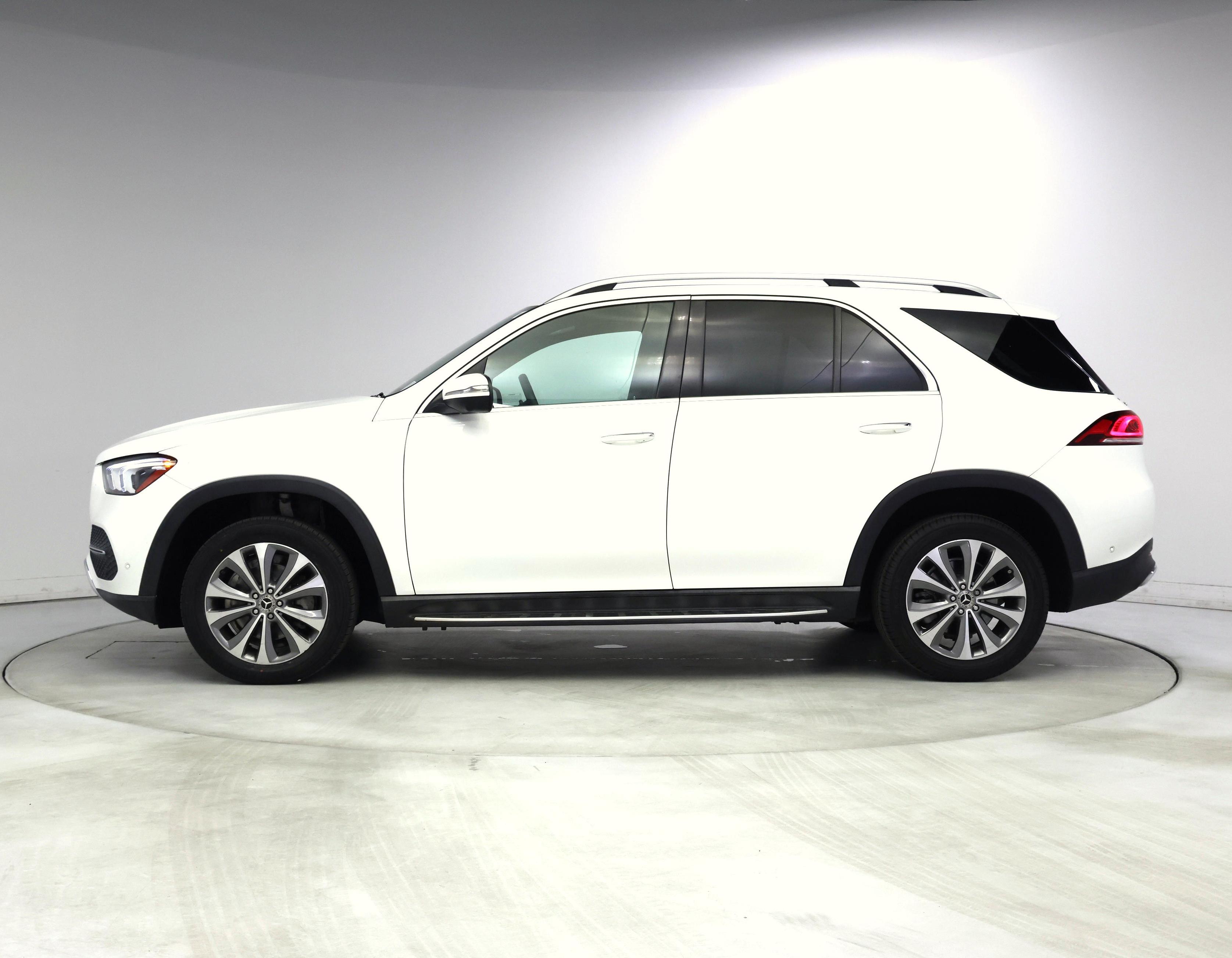 Thumbnail: 2020 Mercedes-Benz GLE - 3
