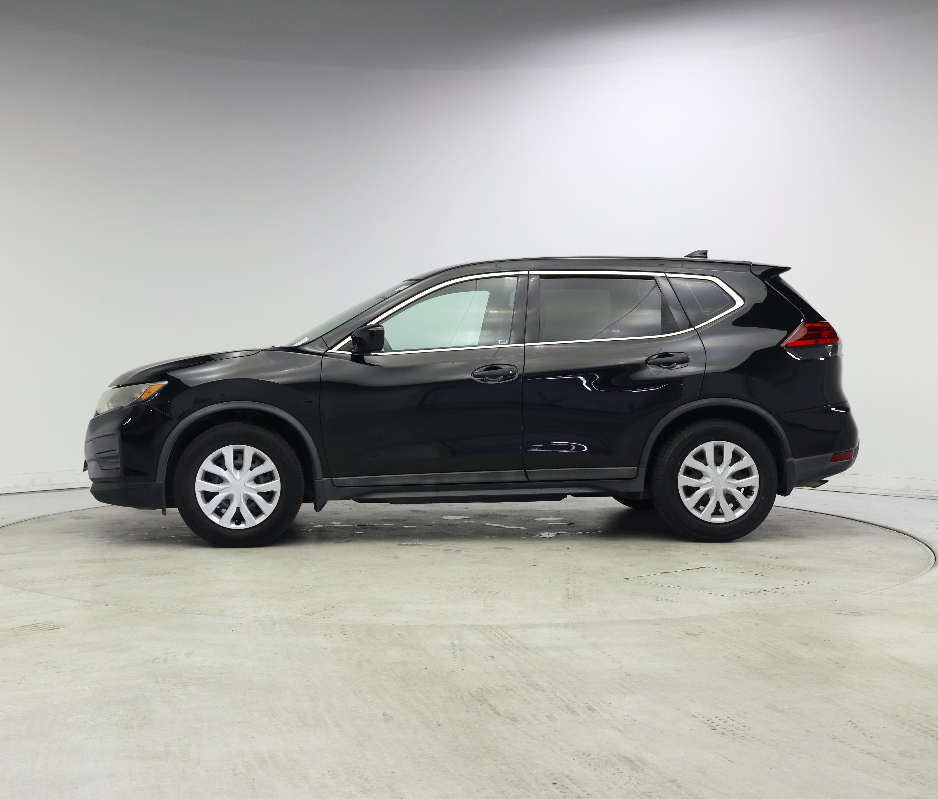 Thumbnail: 2017 Nissan Rogue - 3