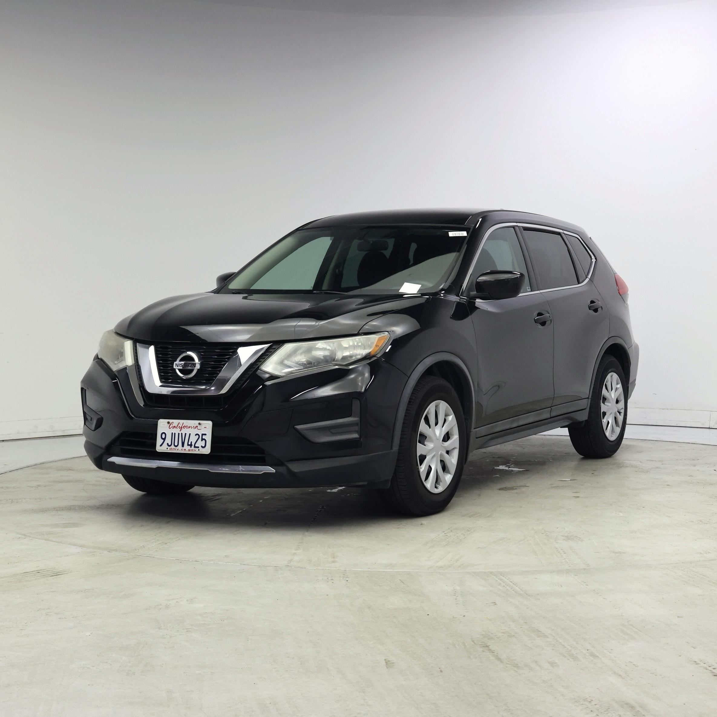 Thumbnail: 2017 Nissan Rogue - 4