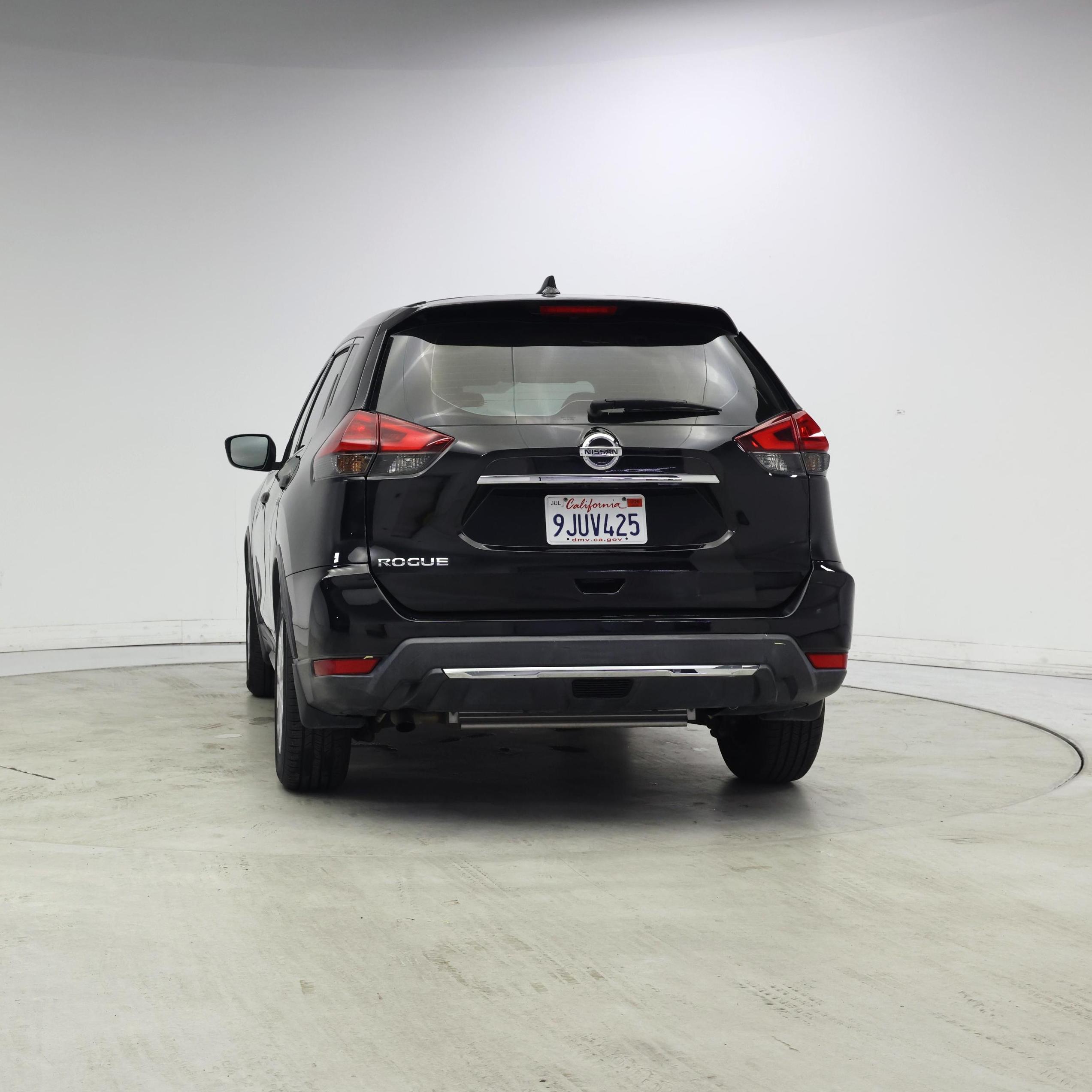 Thumbnail: 2017 Nissan Rogue - 6