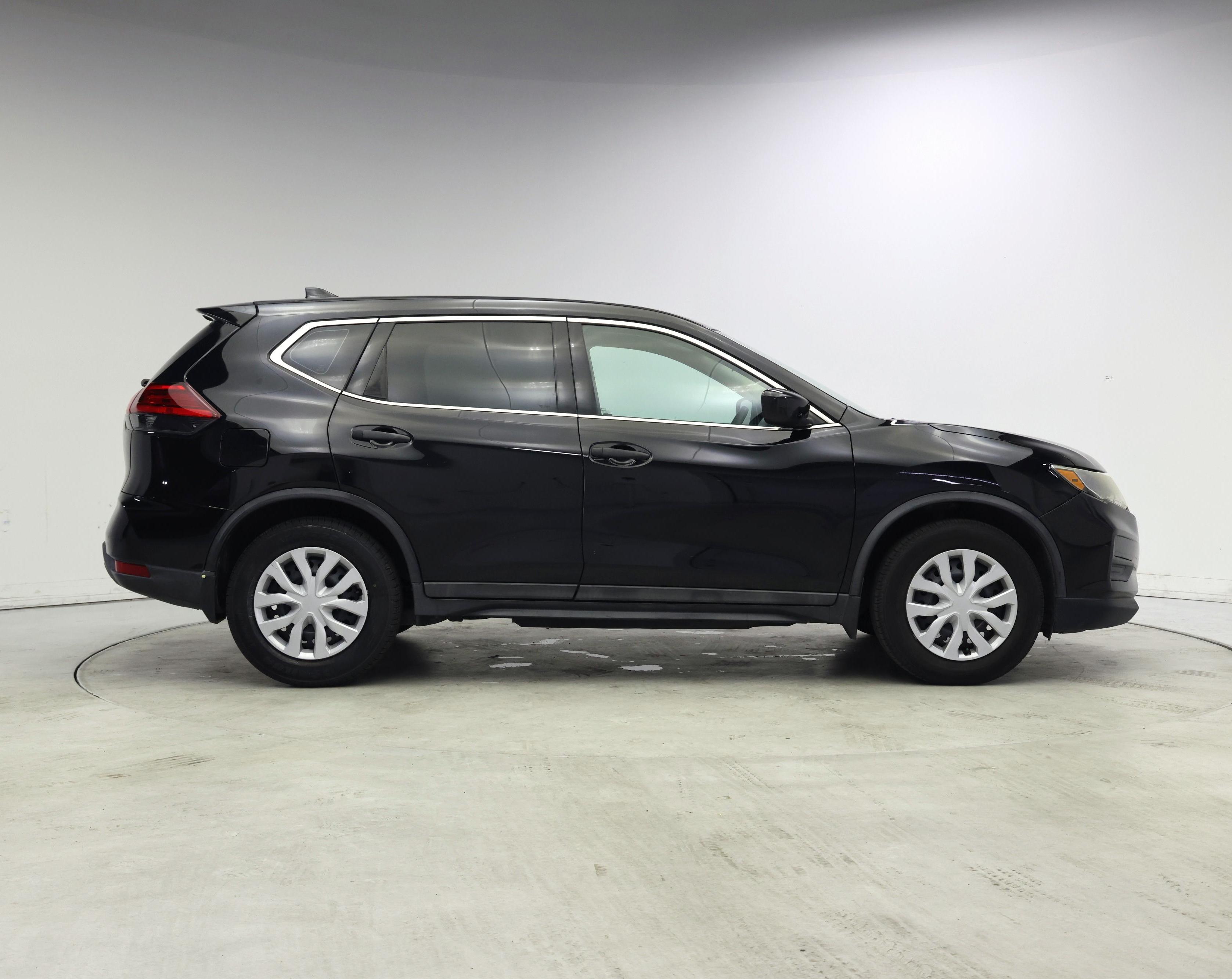 Thumbnail: 2017 Nissan Rogue - 7
