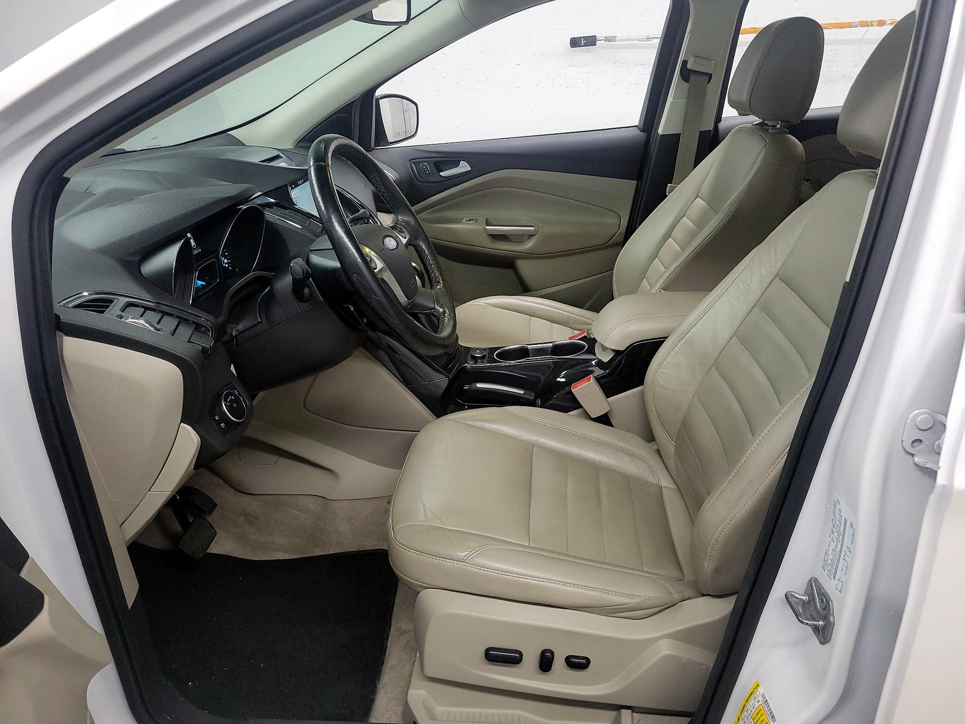 Thumbnail: 2016 Ford Escape - 11