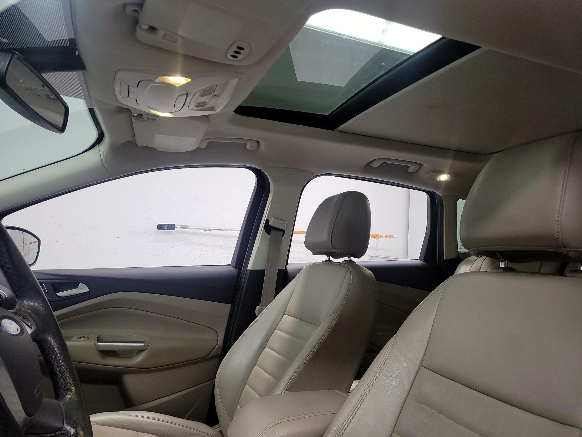Thumbnail: 2016 Ford Escape - 19