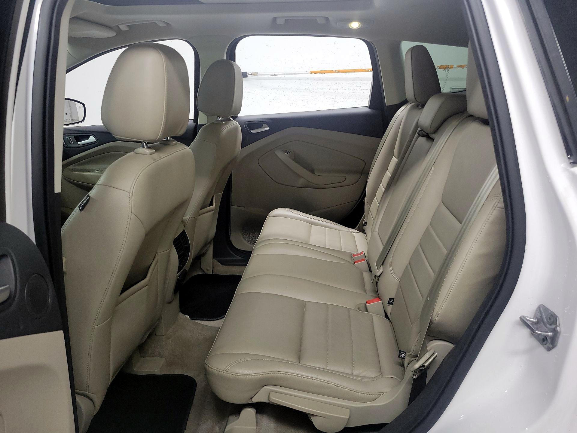 Thumbnail: 2016 Ford Escape - 20