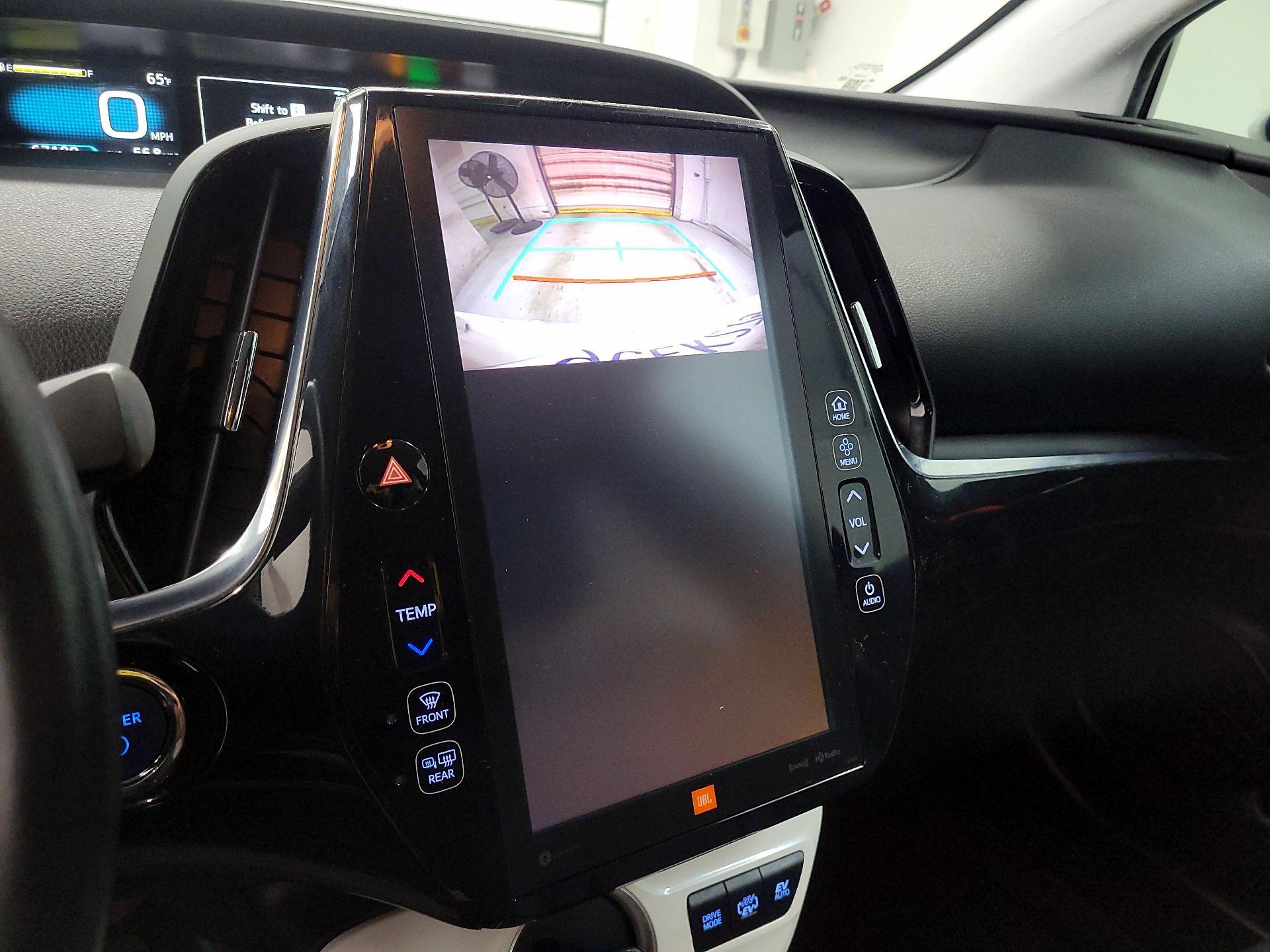 Thumbnail: 2017 Toyota Prius Prime - 14