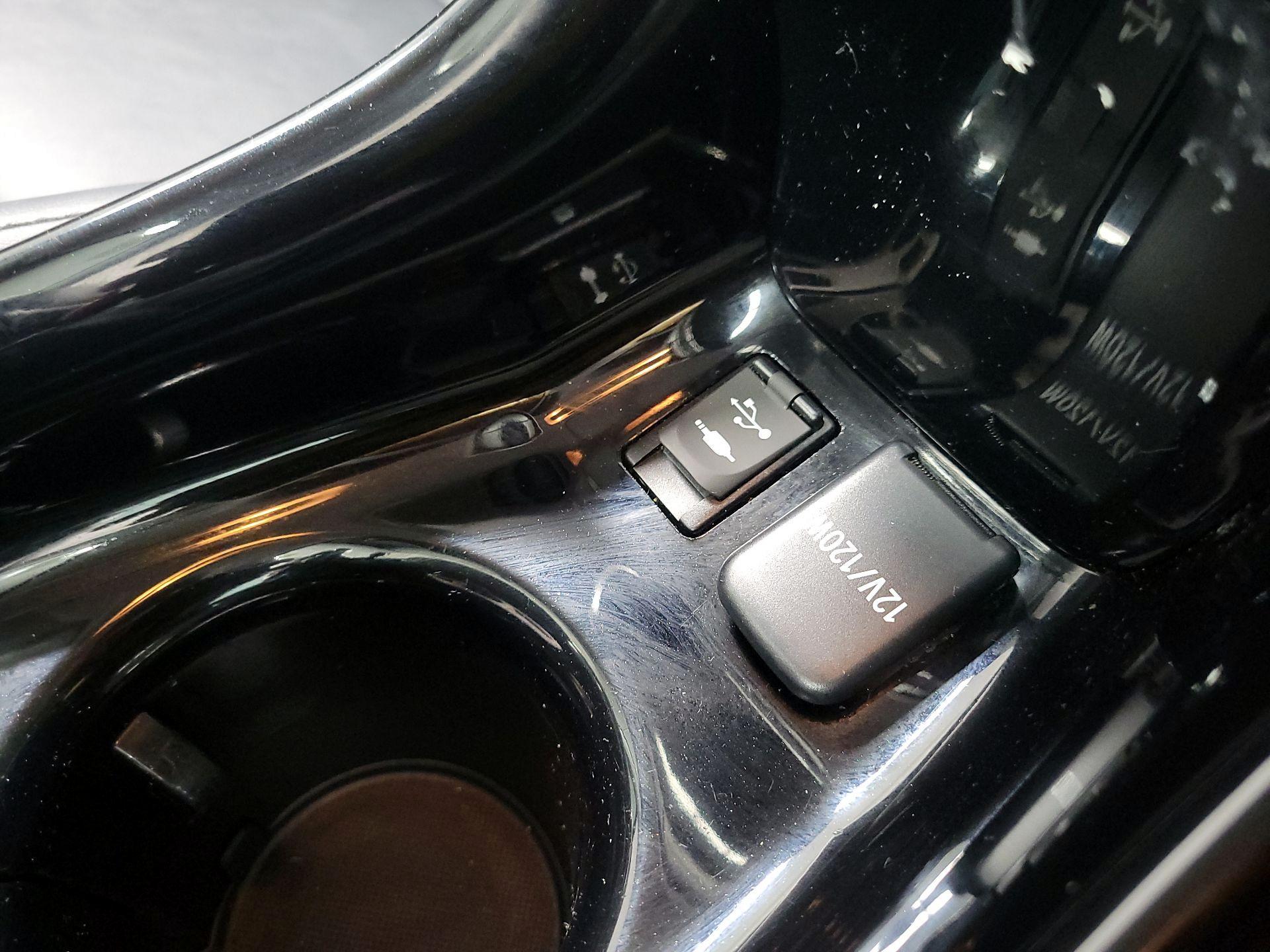 Thumbnail: 2017 Toyota Prius Prime - 18