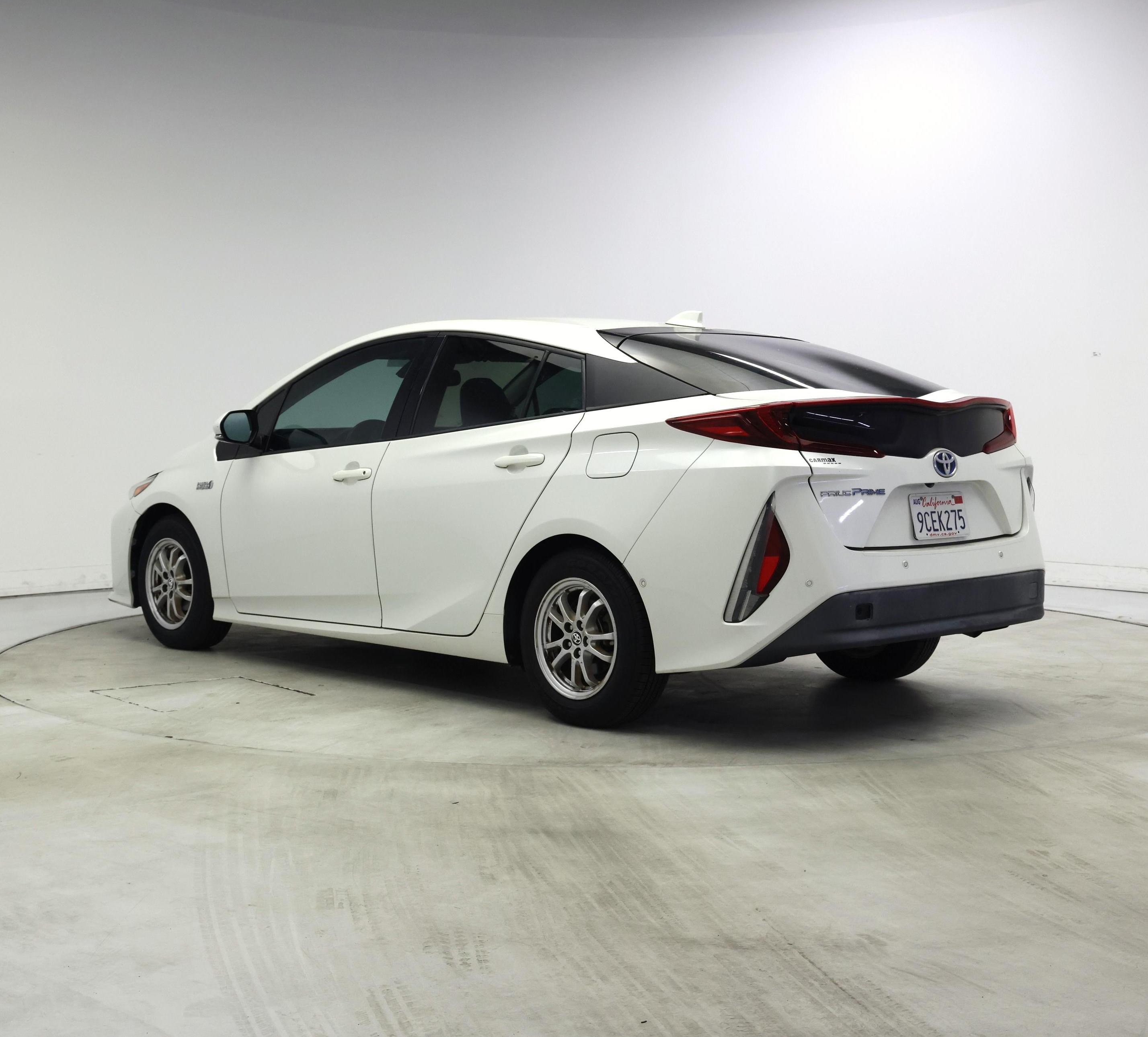 Thumbnail: 2017 Toyota Prius Prime - 2