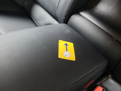 Seats Rear row Cosmetic Imperfection