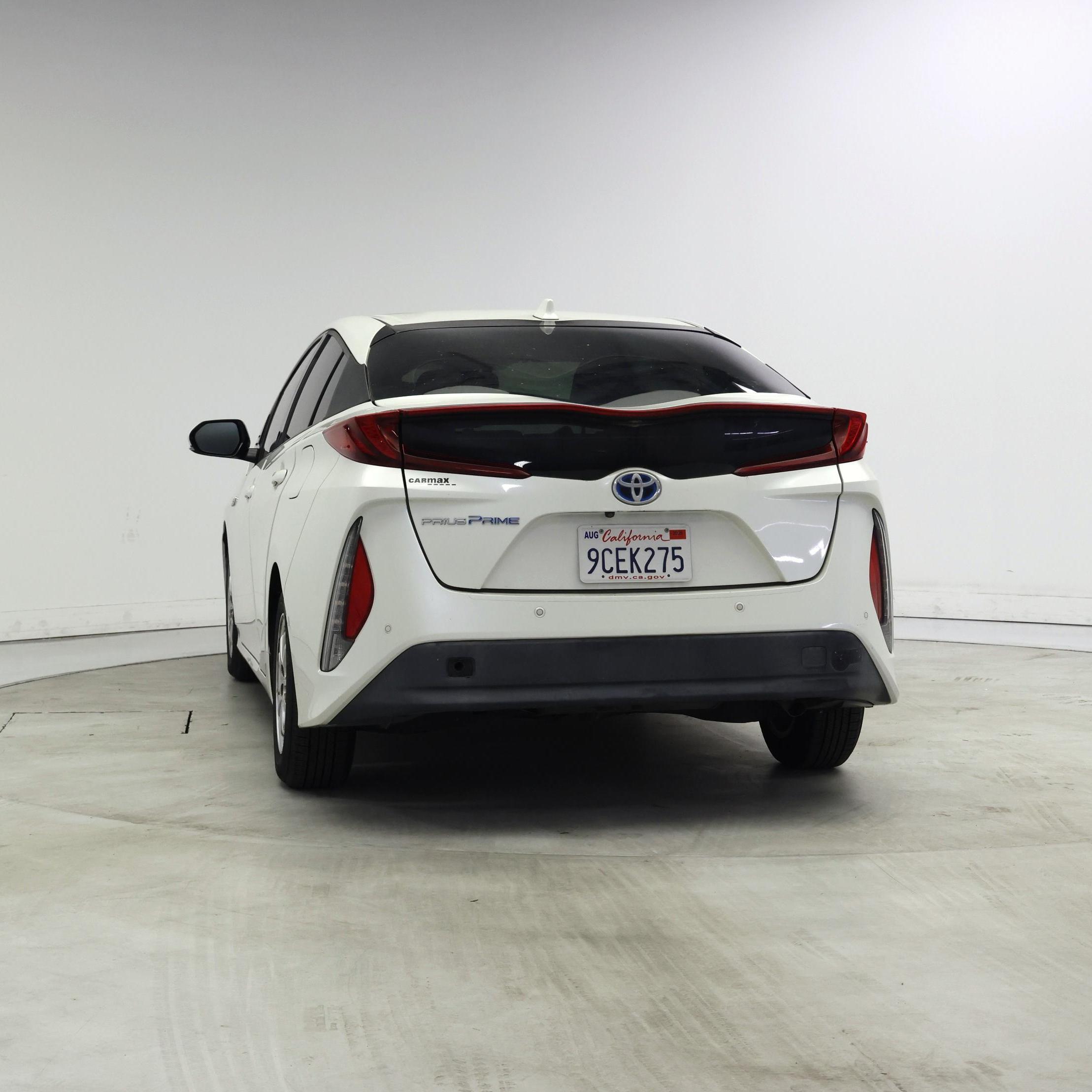 Thumbnail: 2017 Toyota Prius Prime - 6