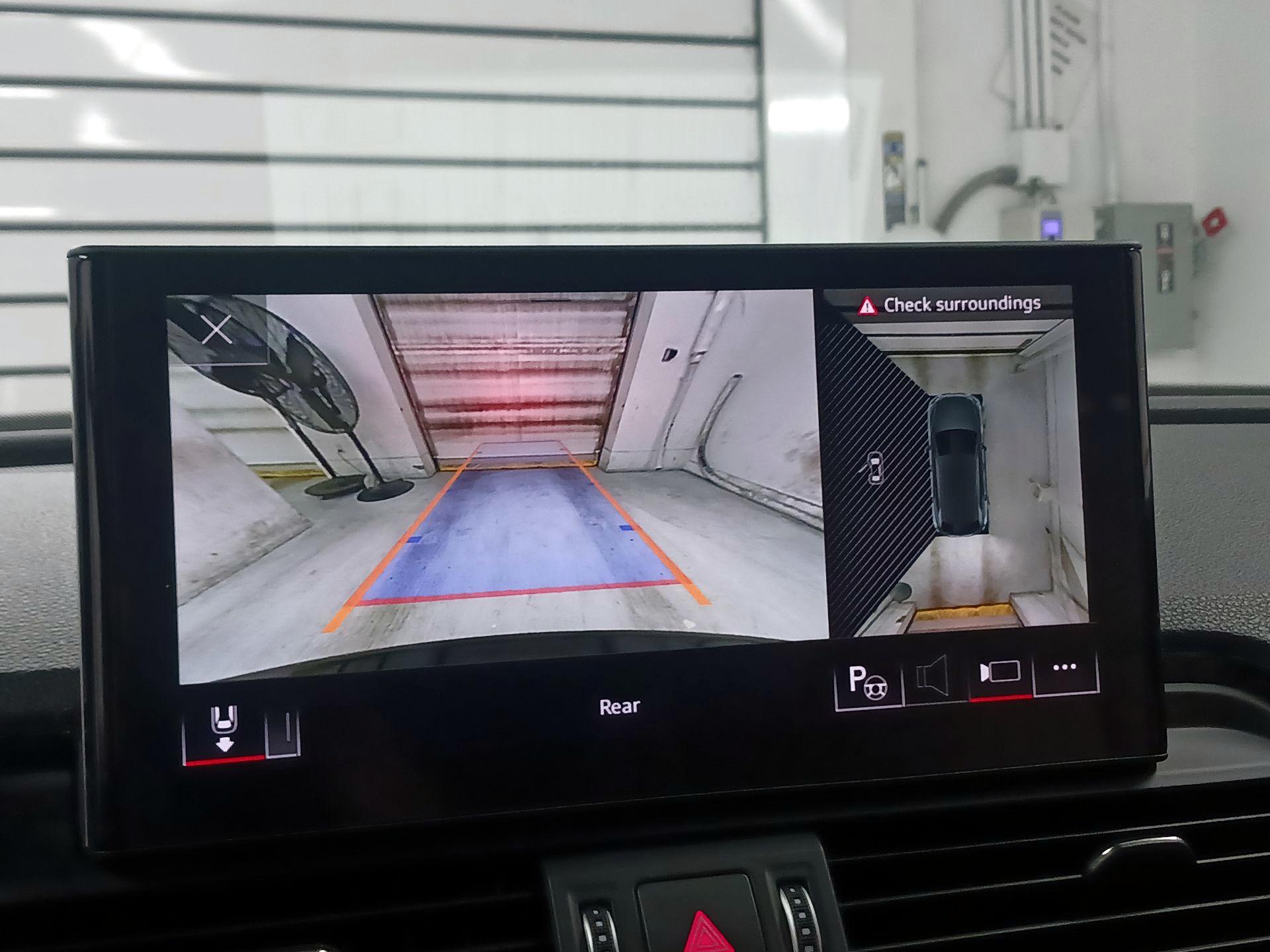 Thumbnail: 2021 Audi Q5 - 13