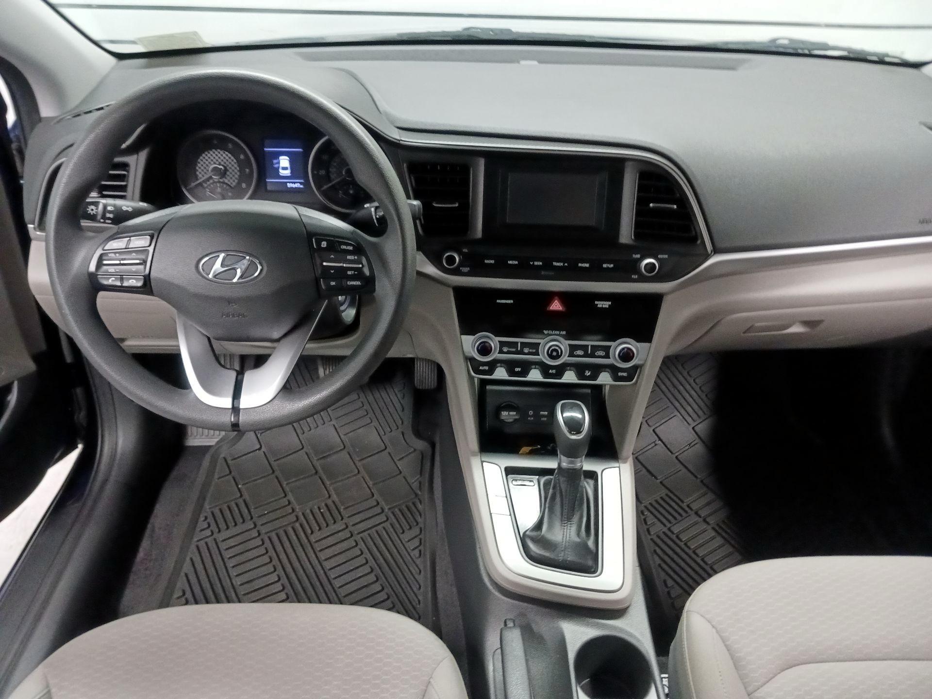 Thumbnail: 2020 Hyundai Elantra - 9