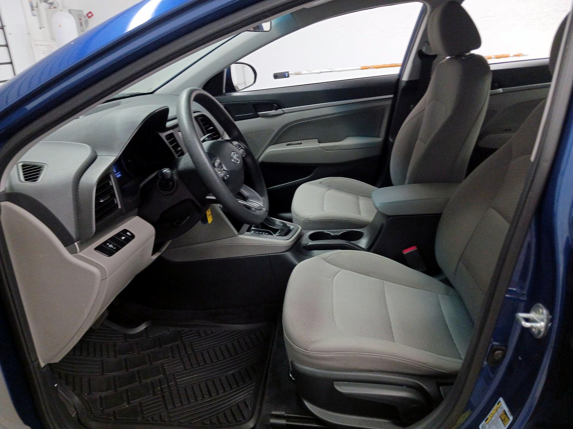Thumbnail: 2020 Hyundai Elantra - 11