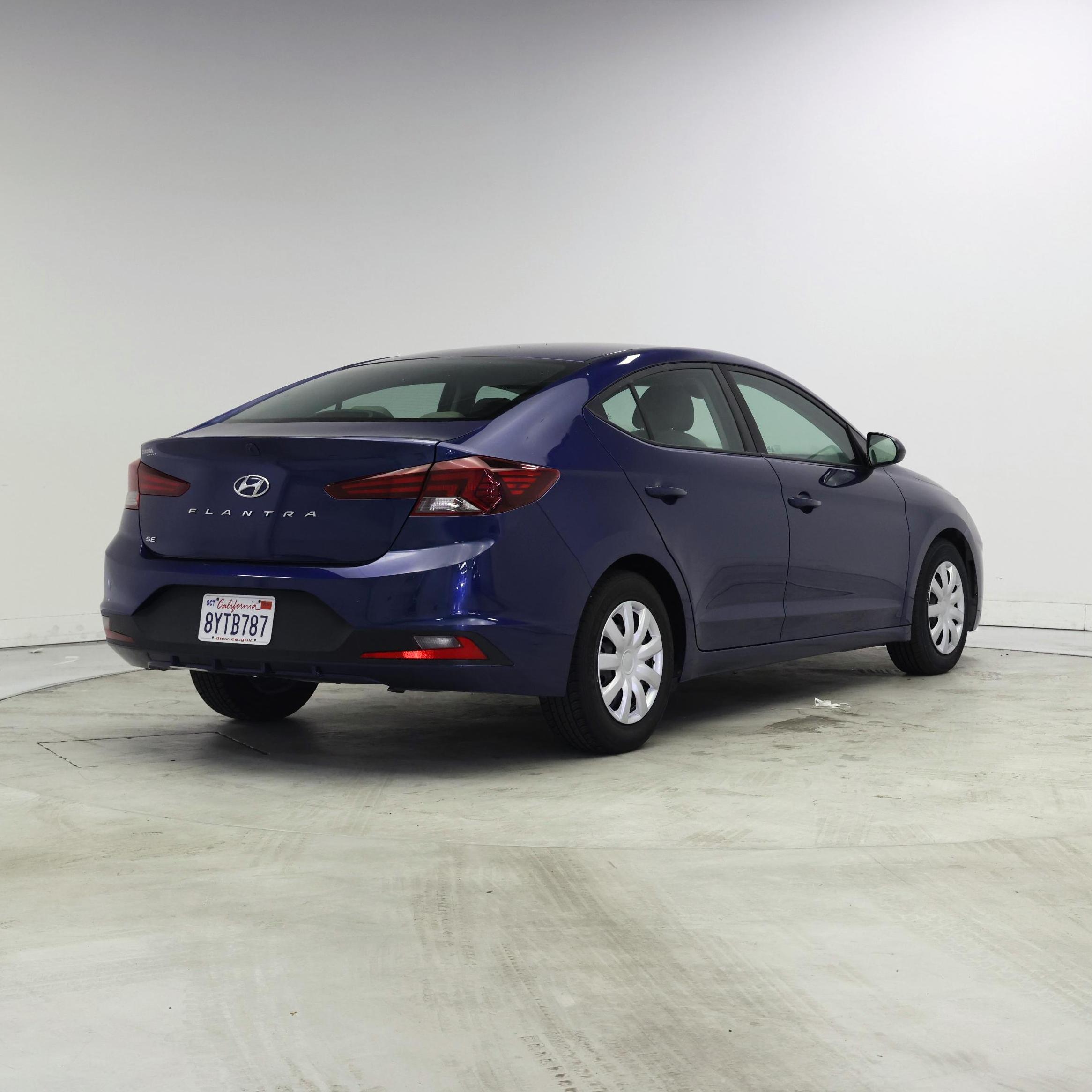 Thumbnail: 2020 Hyundai Elantra - 8