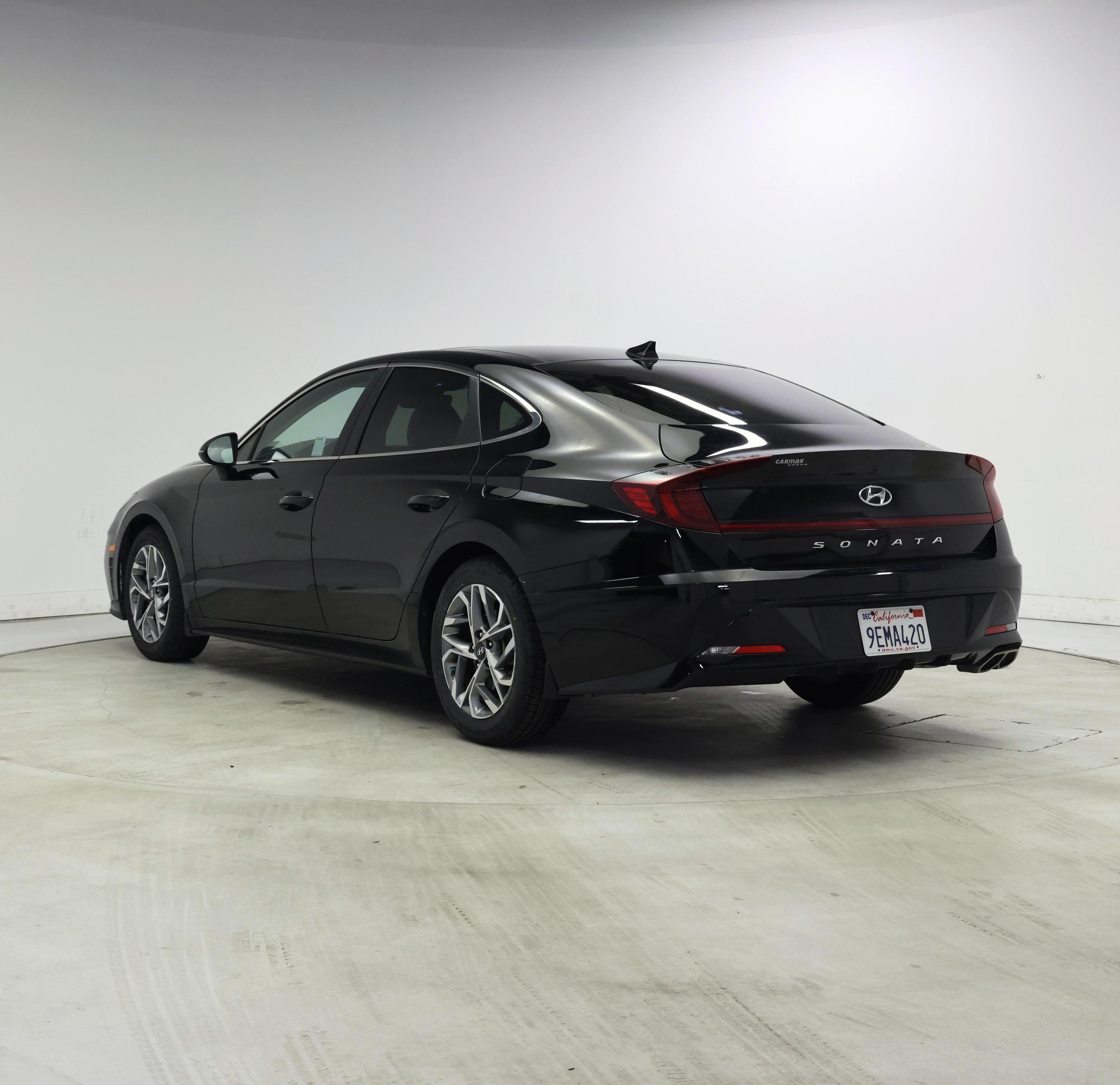 Thumbnail: 2023 Hyundai Sonata - 2