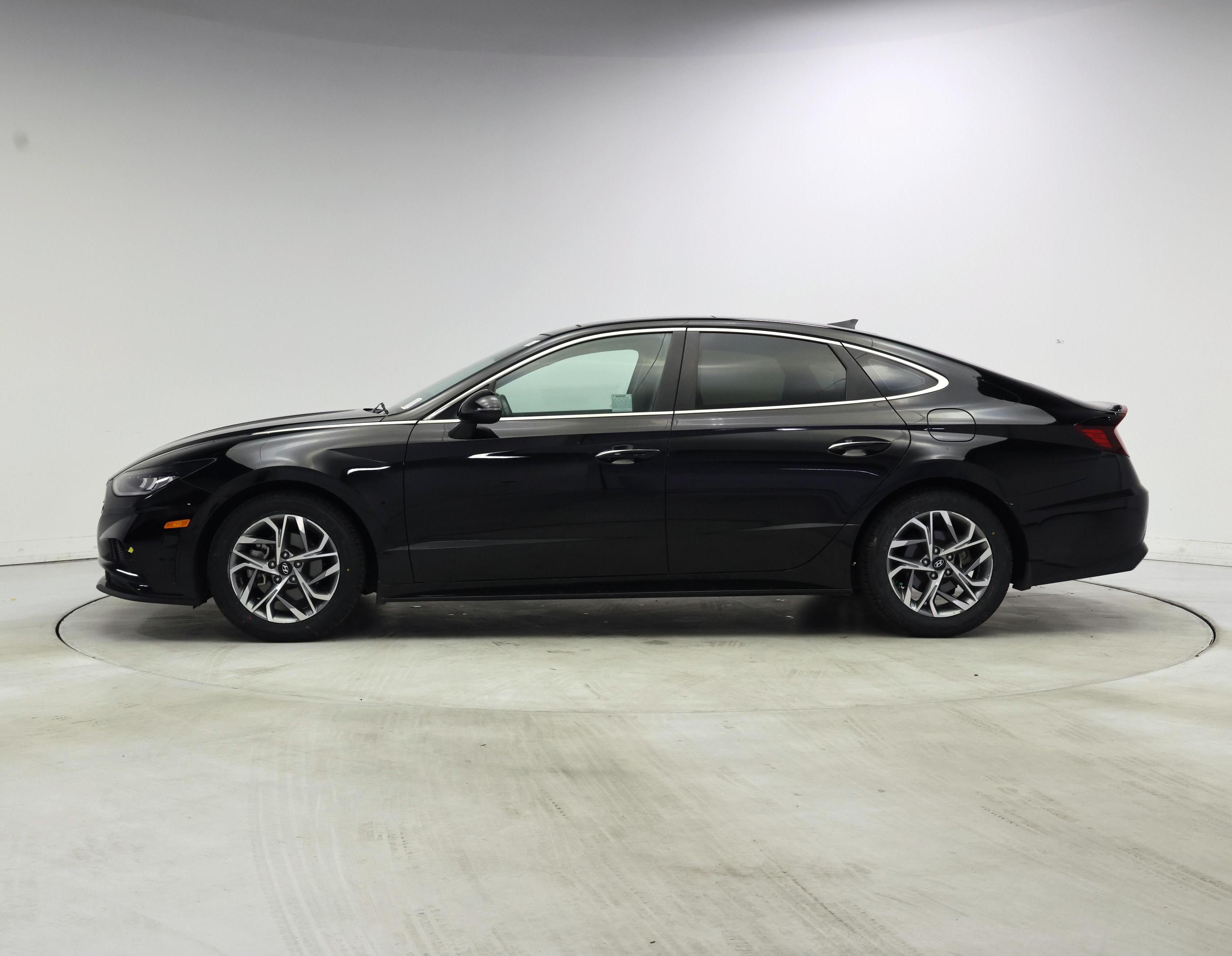Thumbnail: 2023 Hyundai Sonata - 3