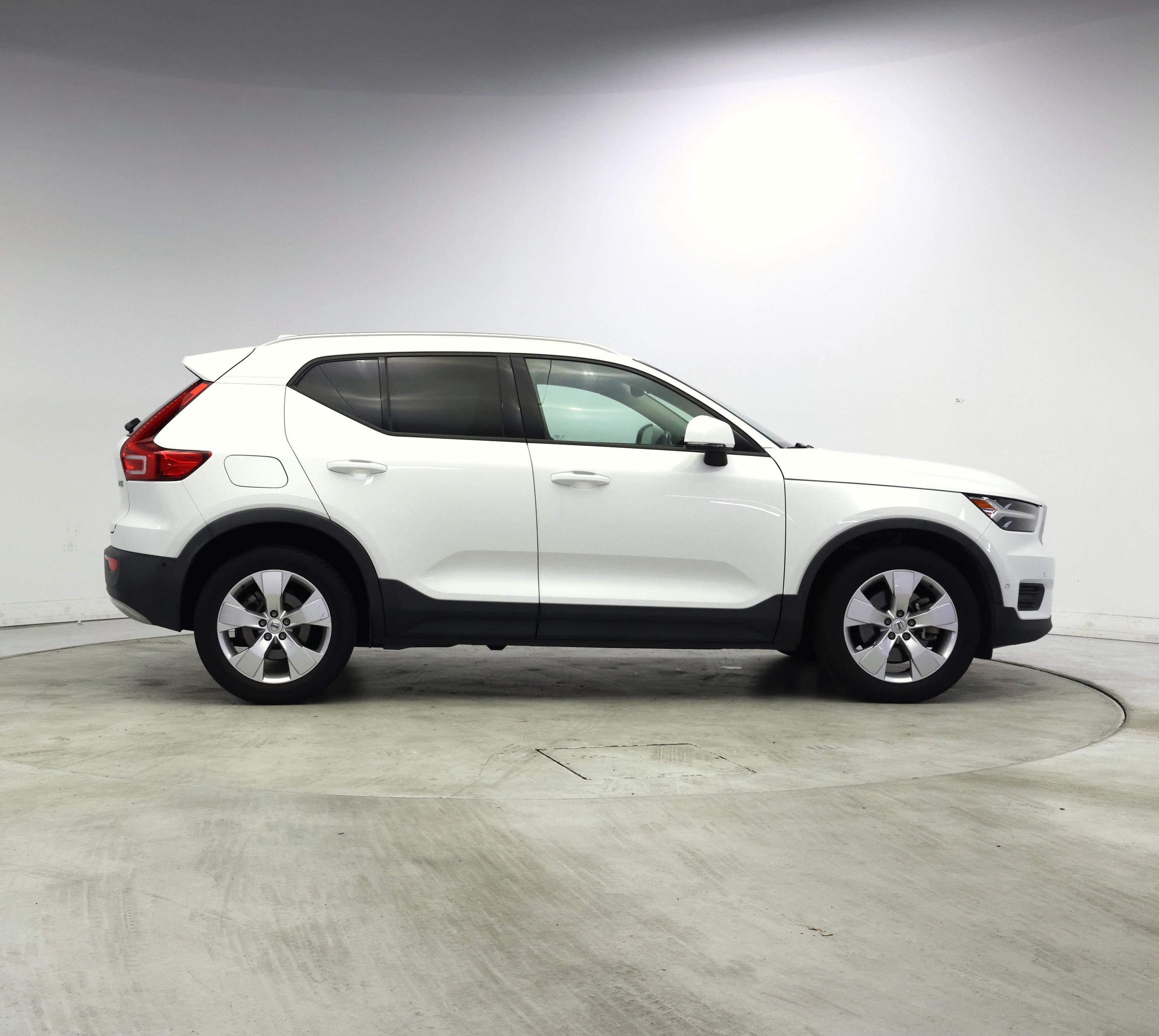 Thumbnail: 2019 Volvo XC40 - 7