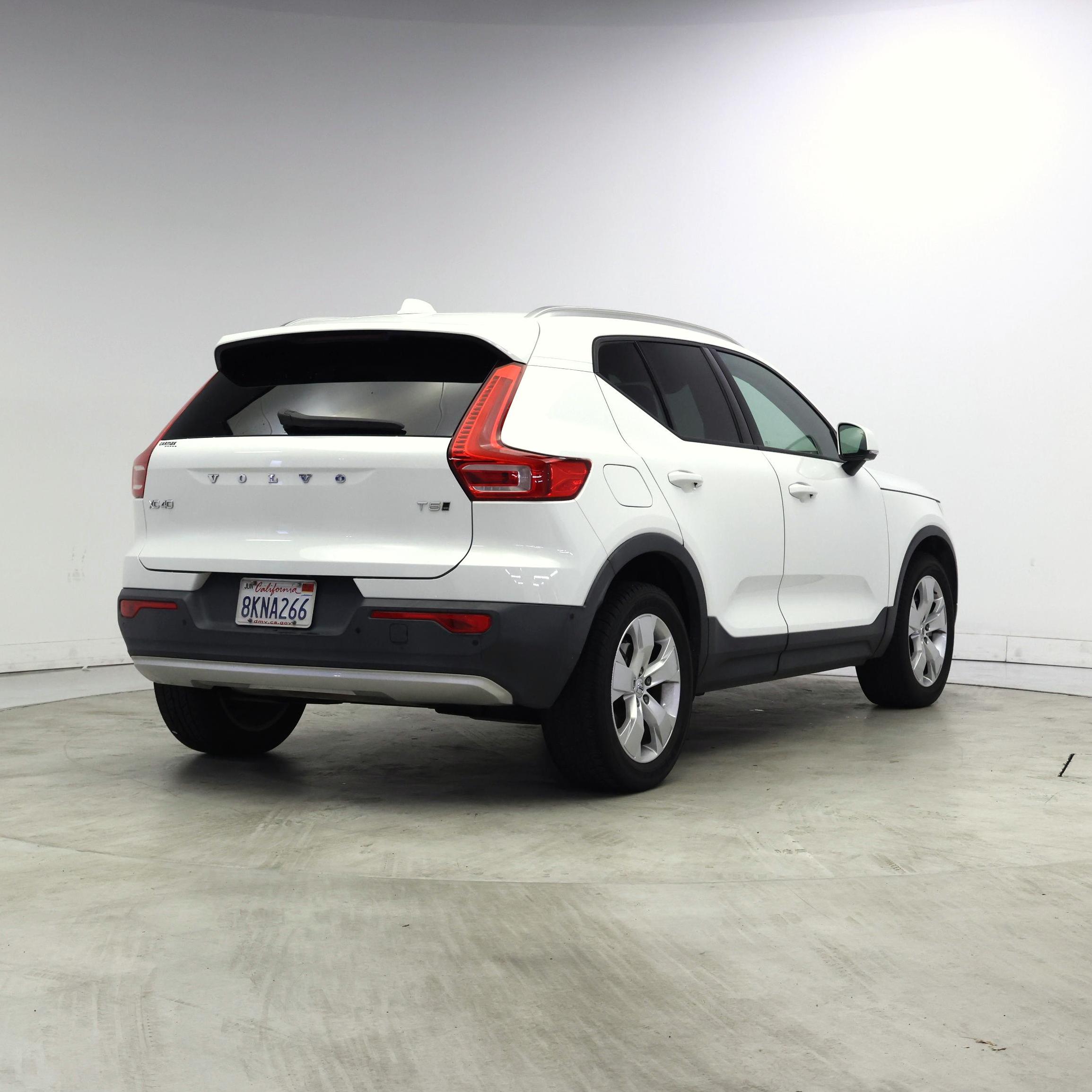Thumbnail: 2019 Volvo XC40 - 8