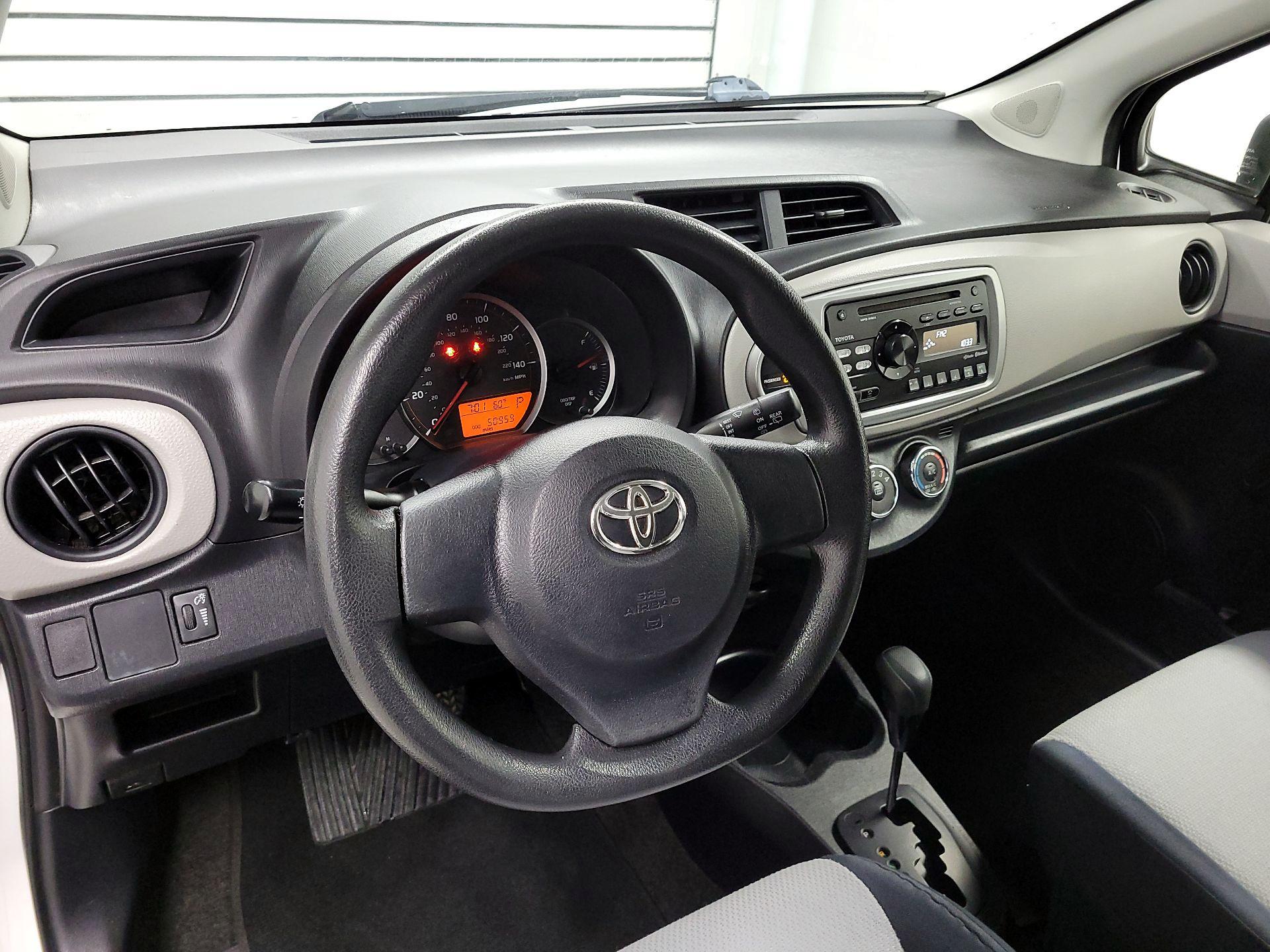 Thumbnail: 2014 Toyota Yaris - 9