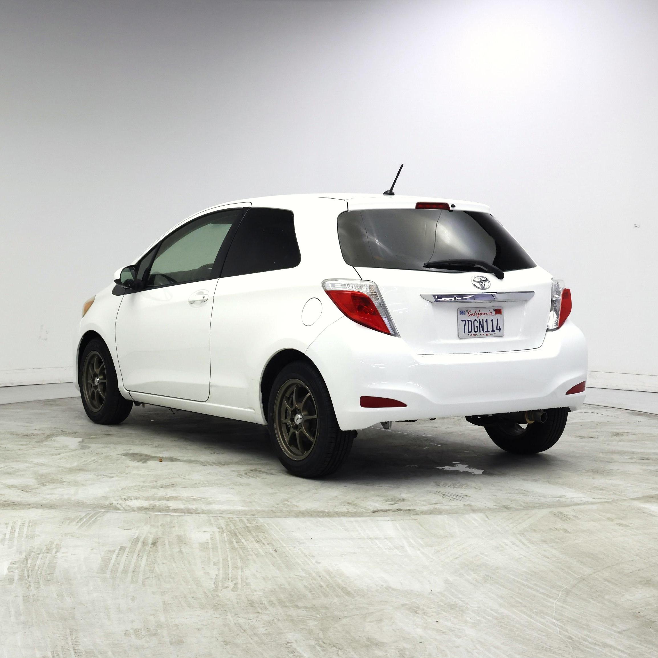 Thumbnail: 2014 Toyota Yaris - 2