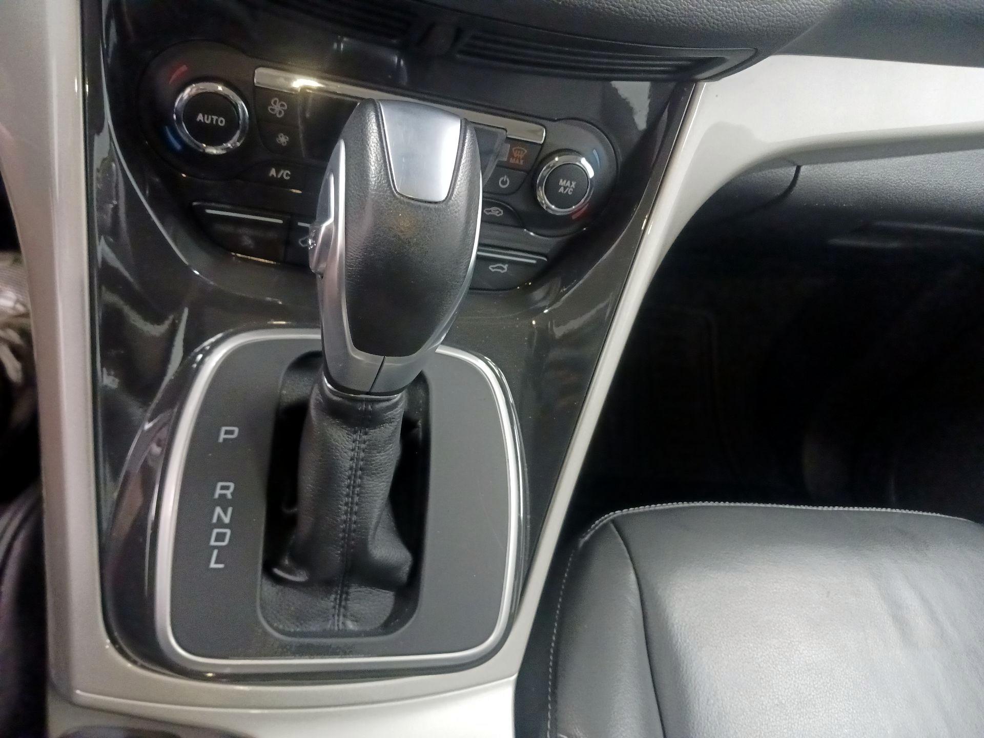 Thumbnail: 2016 Ford C-Max - 18