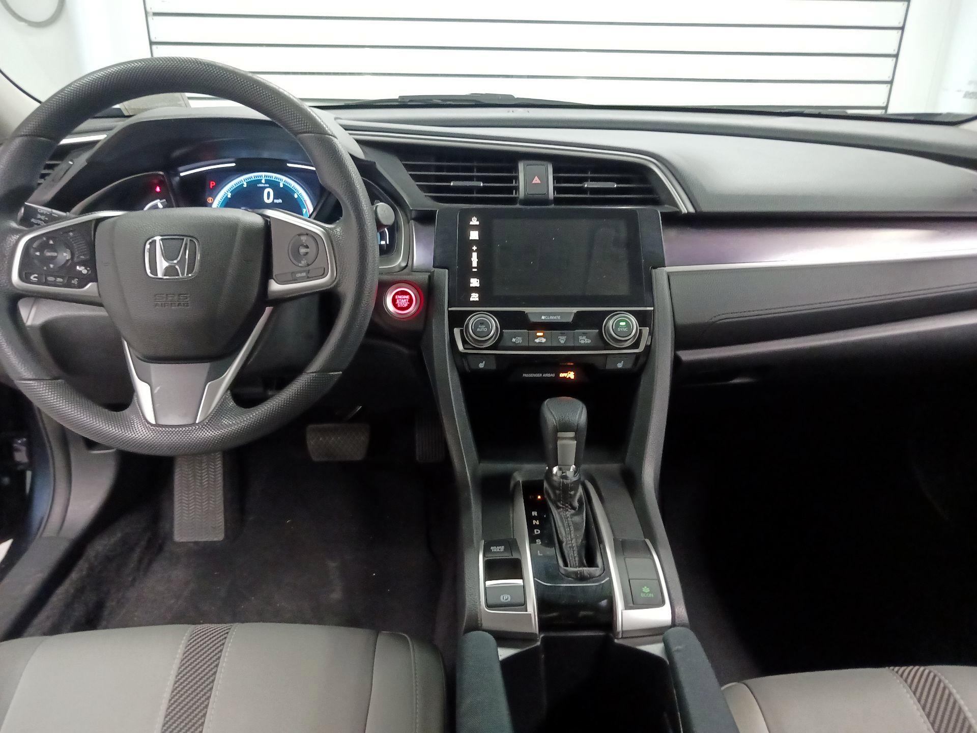 Thumbnail: 2017 Honda Civic - 9