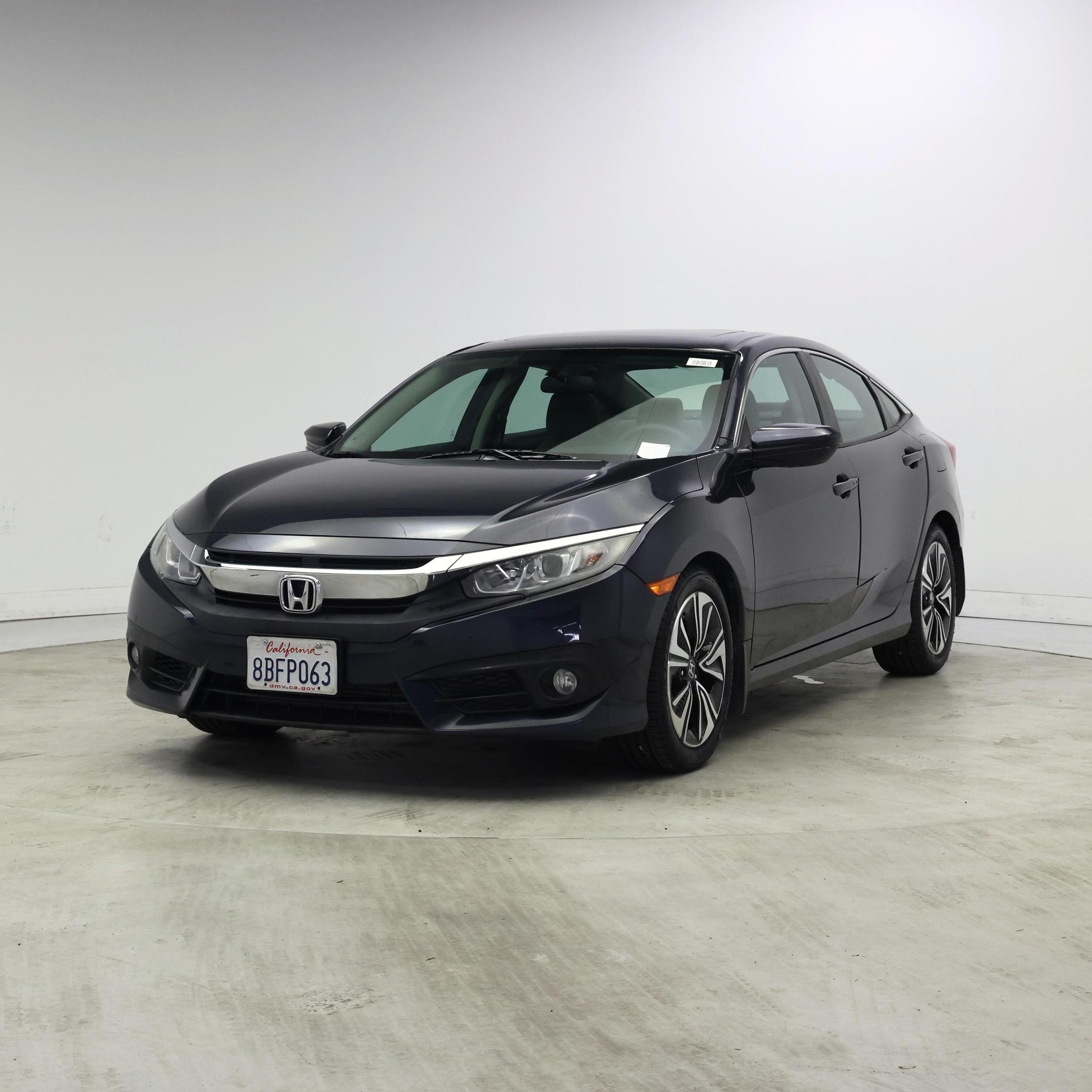 Thumbnail: 2017 Honda Civic - 4