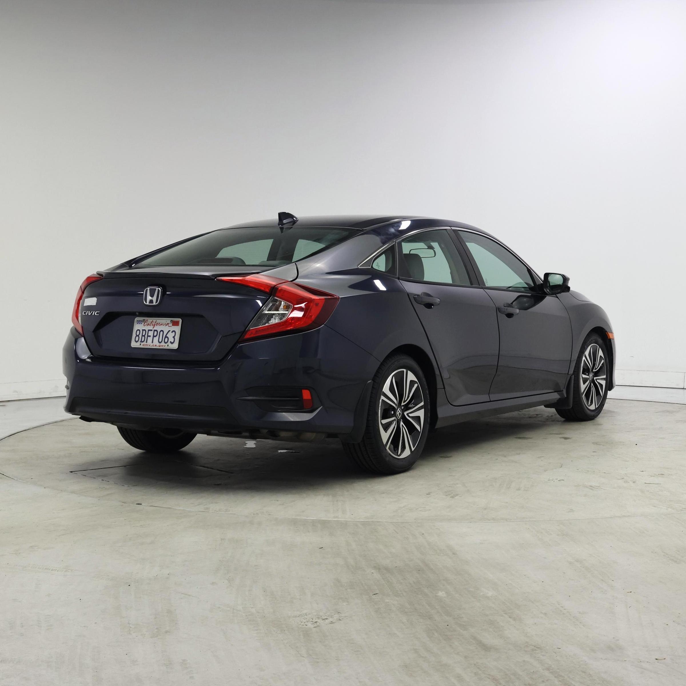 Thumbnail: 2017 Honda Civic - 8