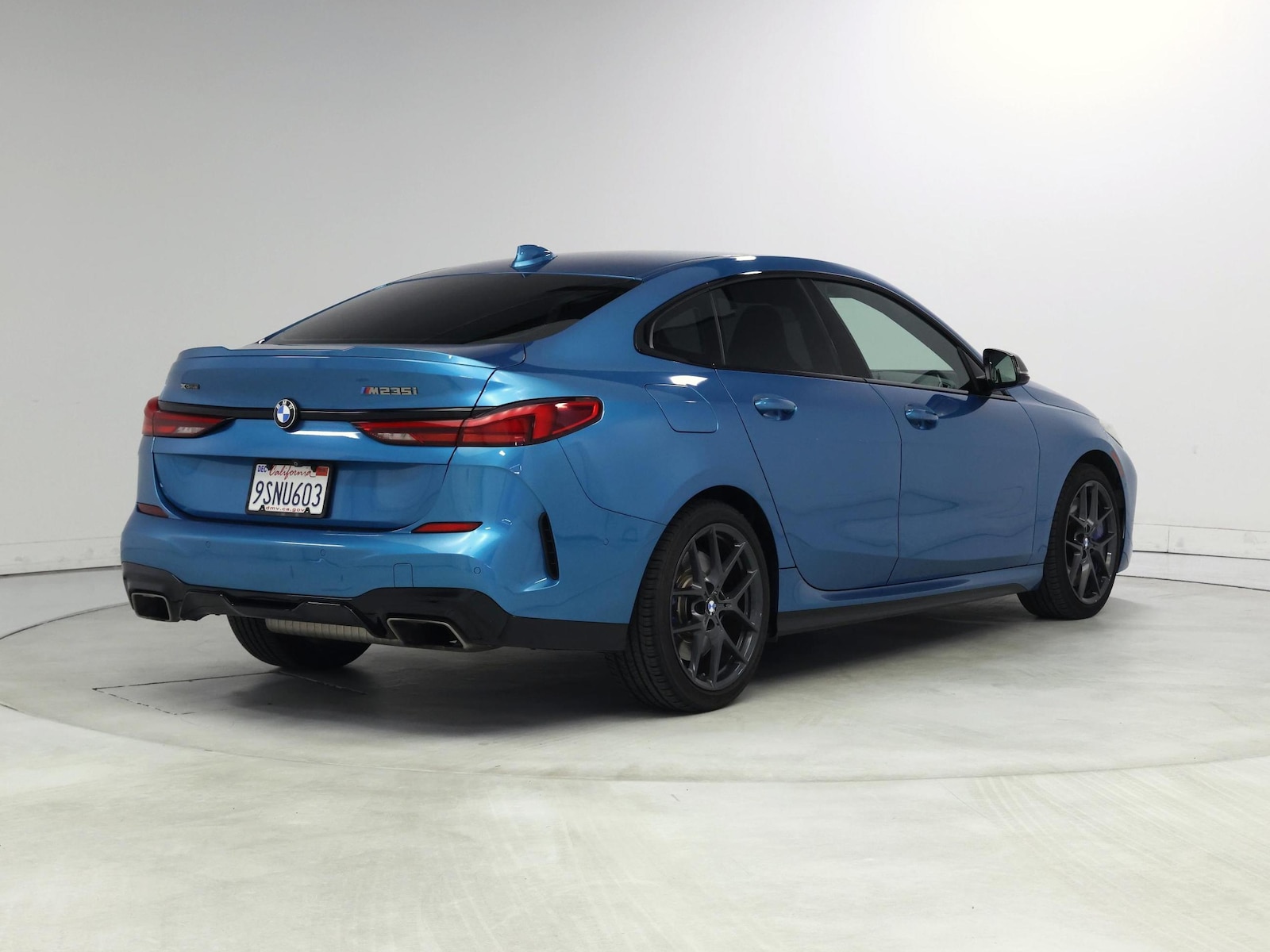 2021 BMW 2 Series M235i - Photo 9