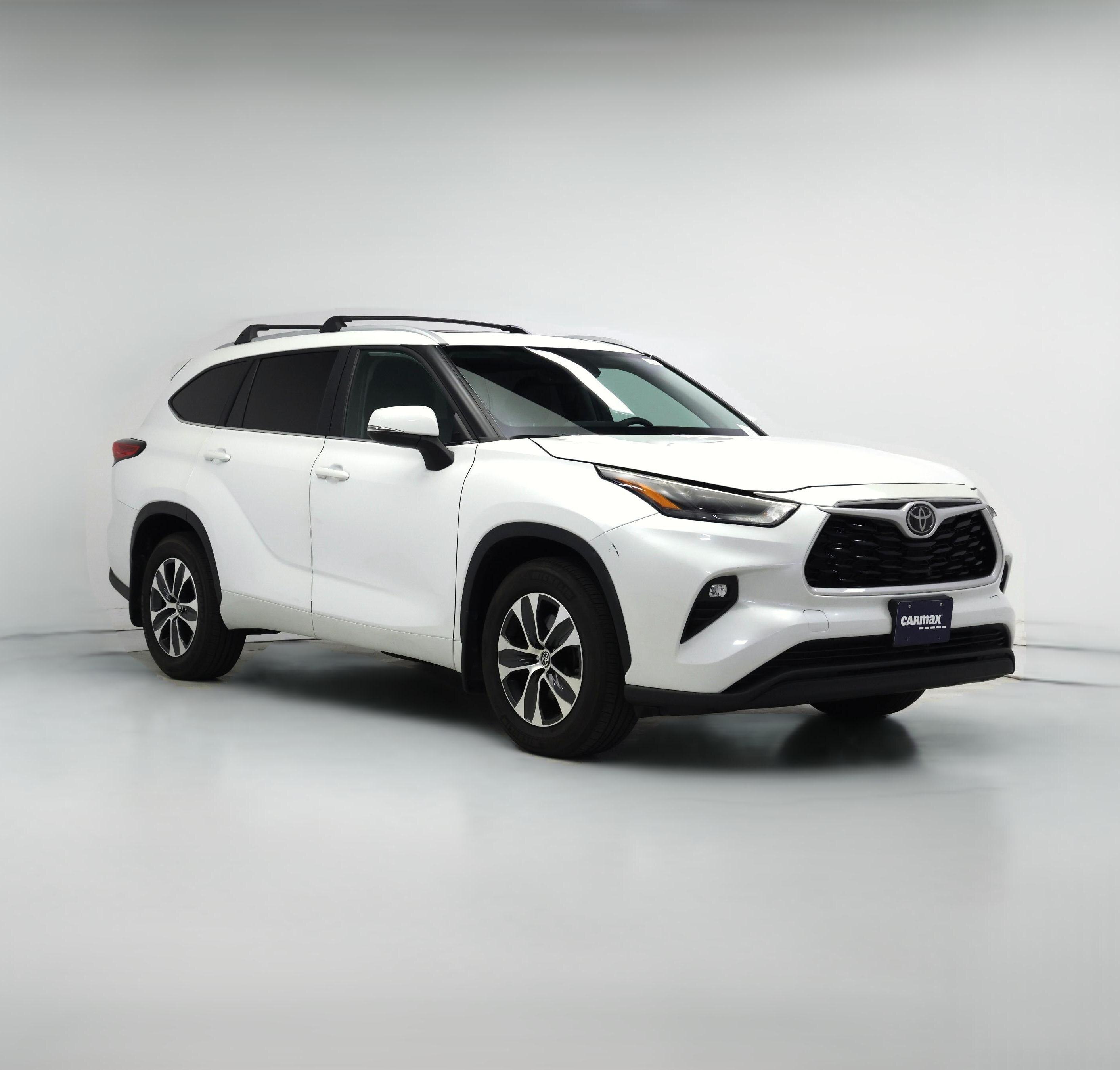 Thumbnail: 2023 Toyota Highlander - 1