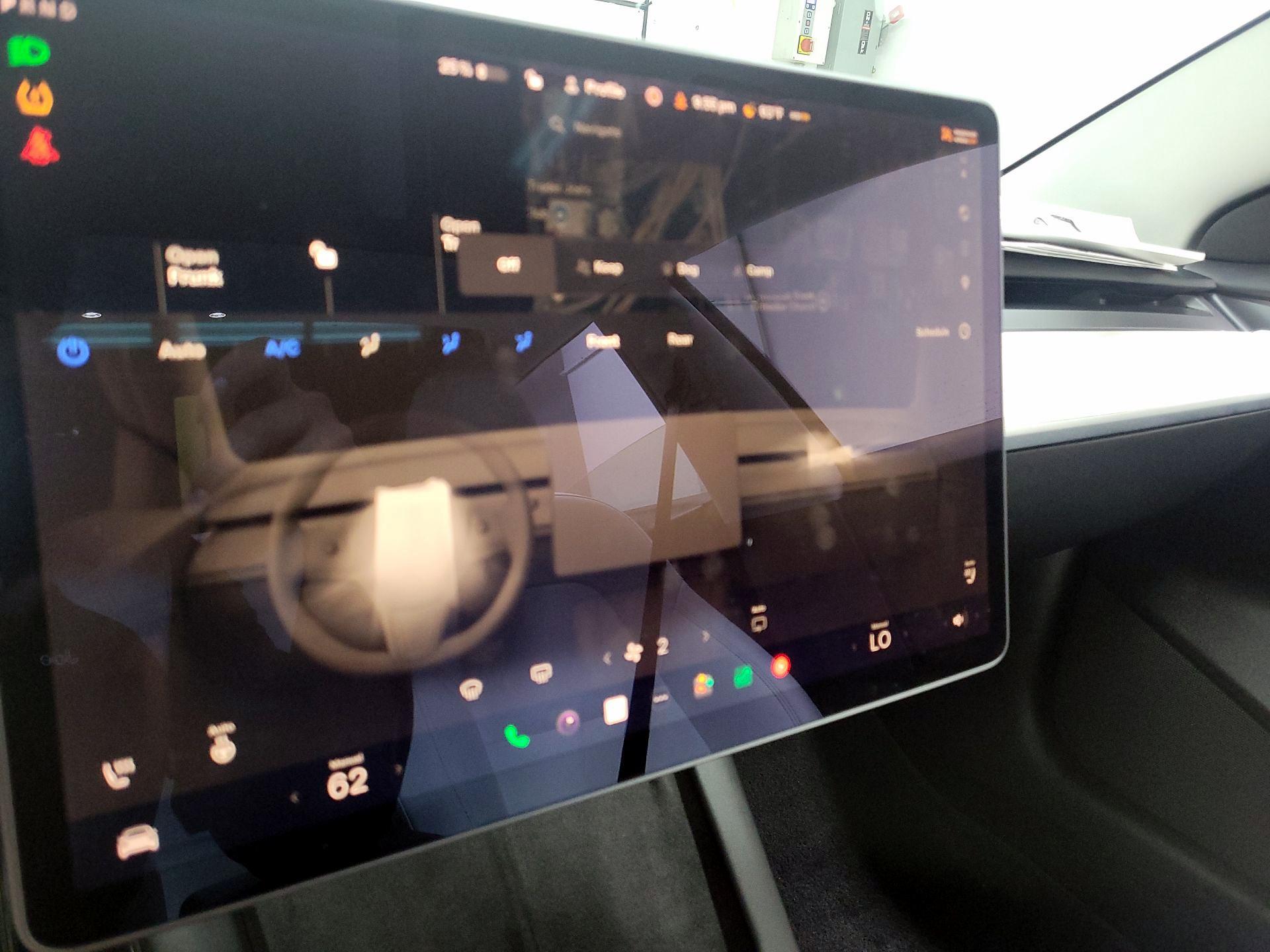 Thumbnail: 2022 Tesla Model 3 - 15