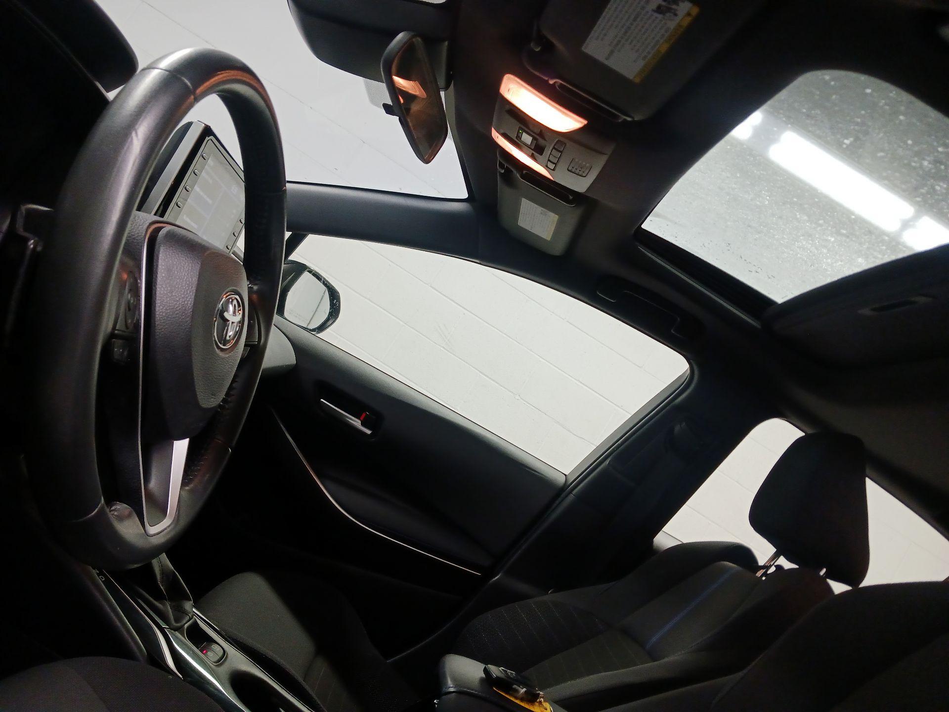 Thumbnail: 2021 Toyota Corolla - 18