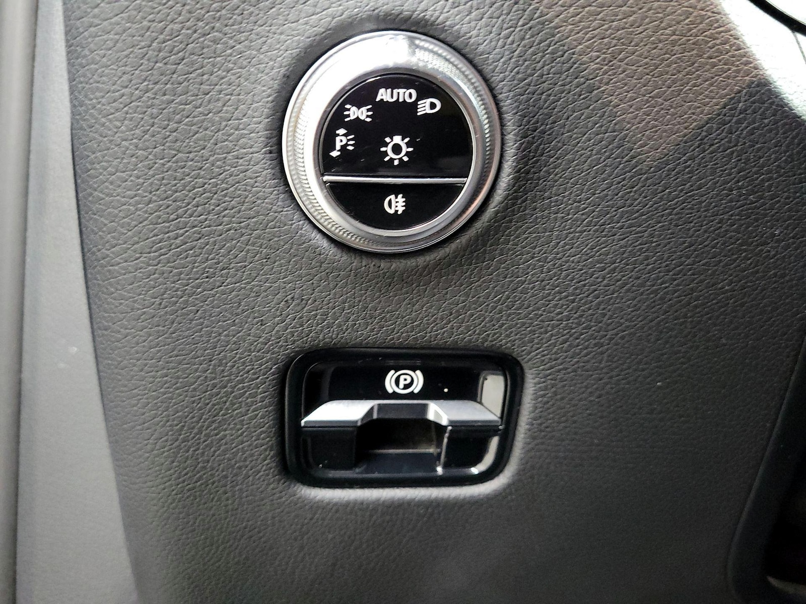2023 Mercedes-Benz GLC GLC 300 - Photo 14