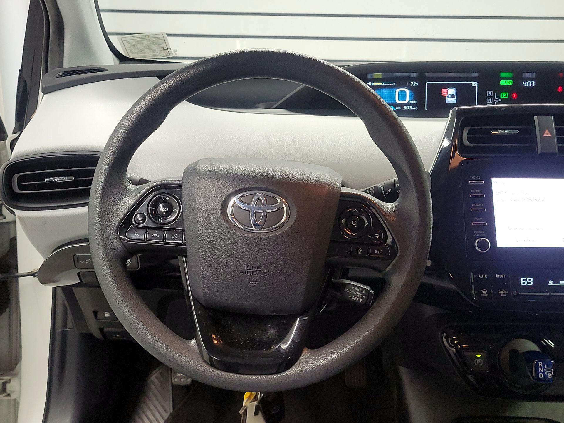 Thumbnail: 2020 Toyota Prius - 10