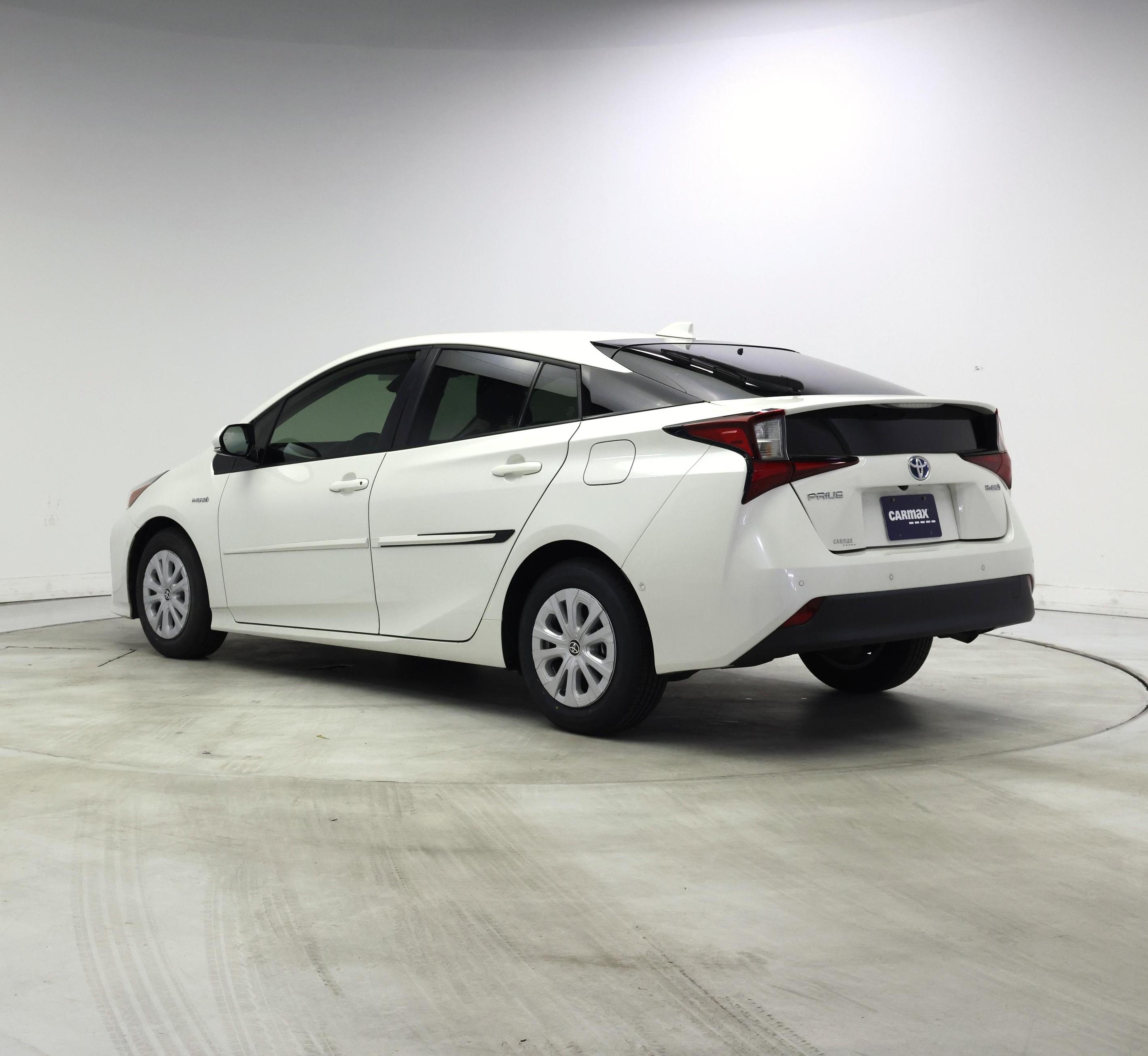 Thumbnail: 2020 Toyota Prius - 2