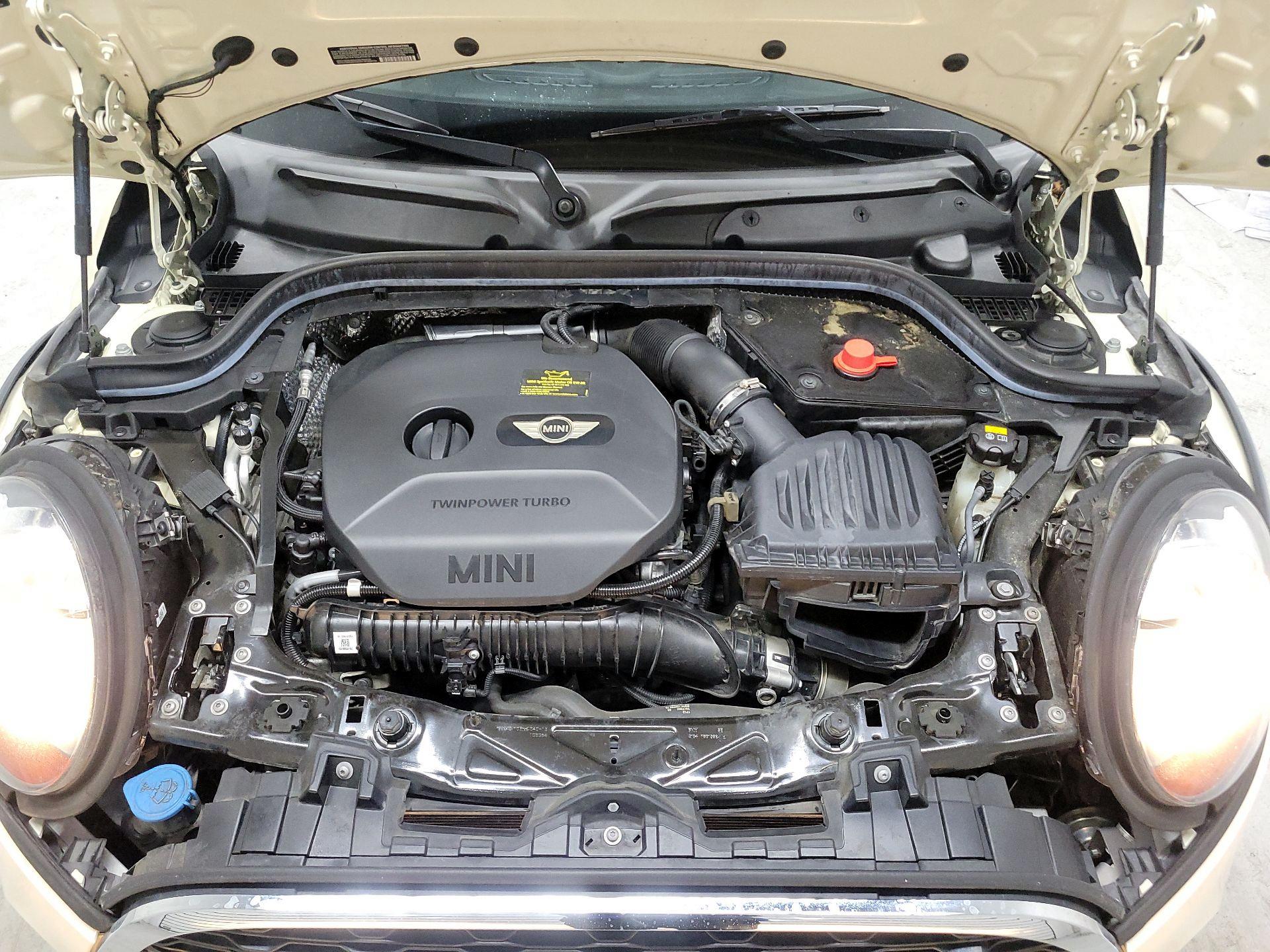 Thumbnail: 2015 MINI Cooper Hardtop - 20