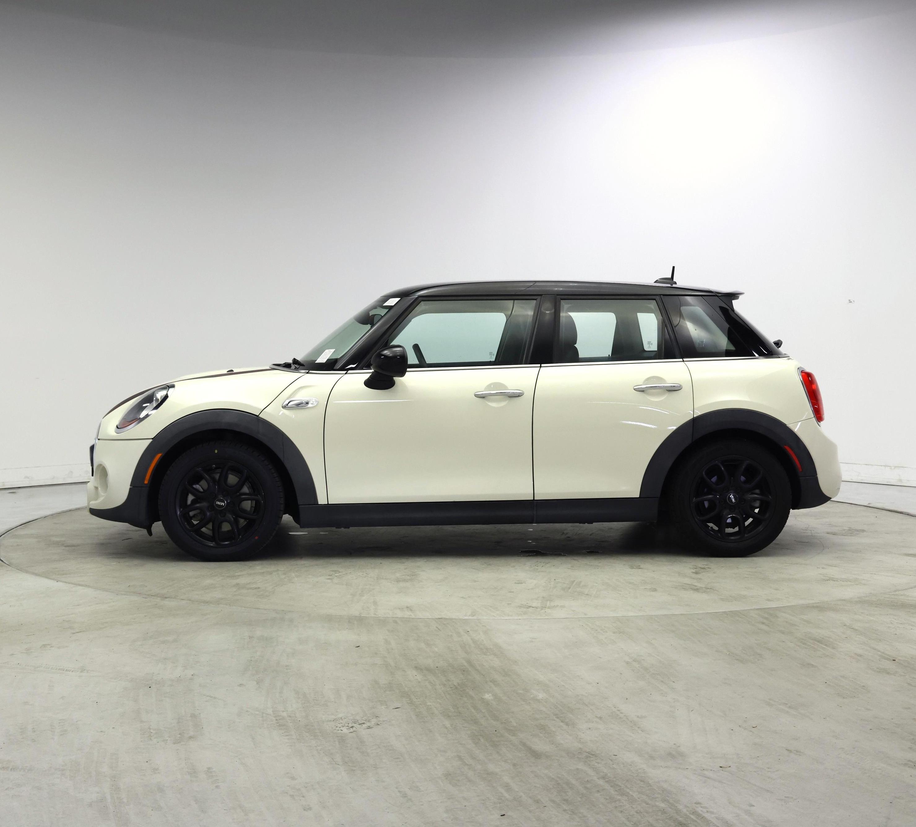 Thumbnail: 2015 MINI Cooper Hardtop - 3
