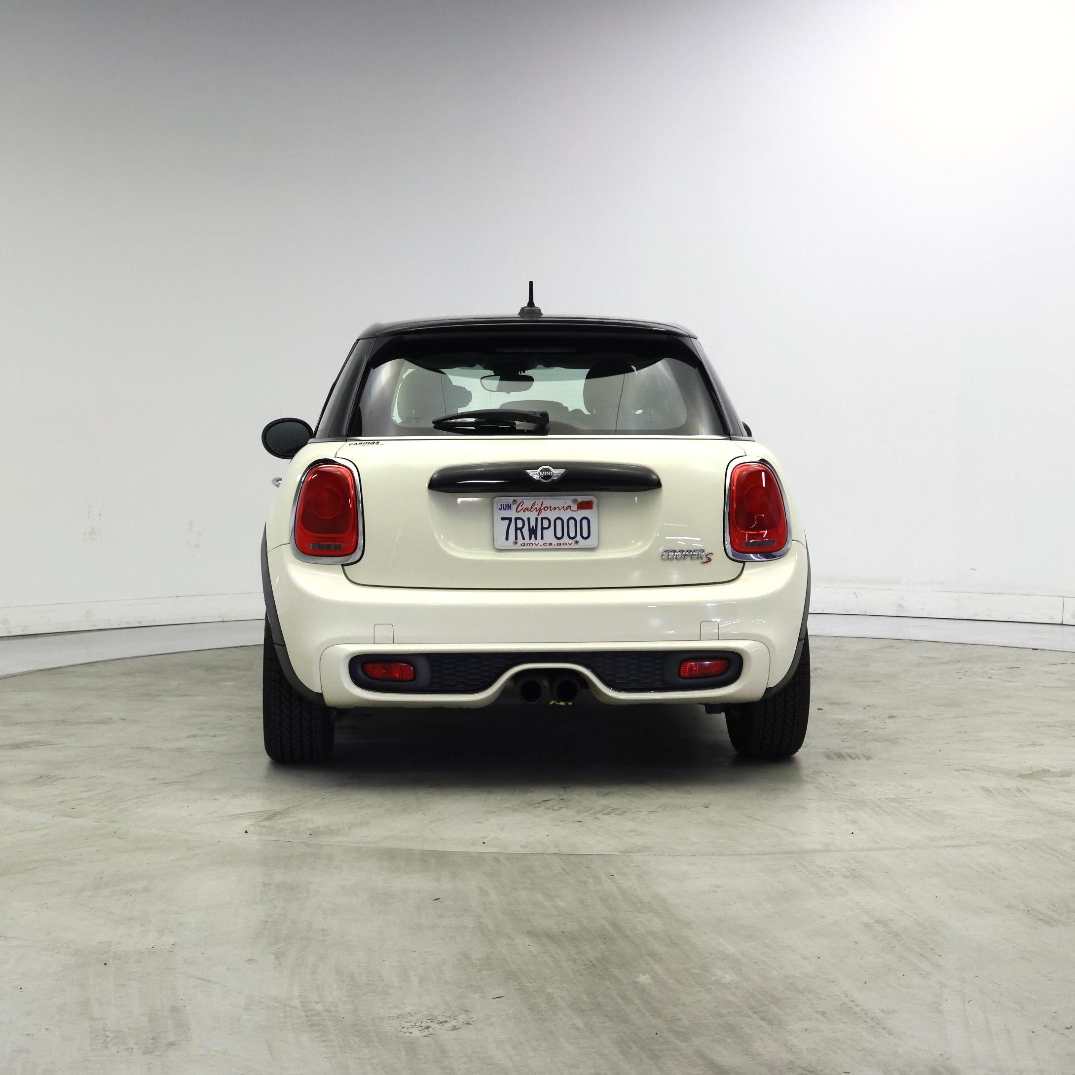 Thumbnail: 2015 MINI Cooper Hardtop - 6