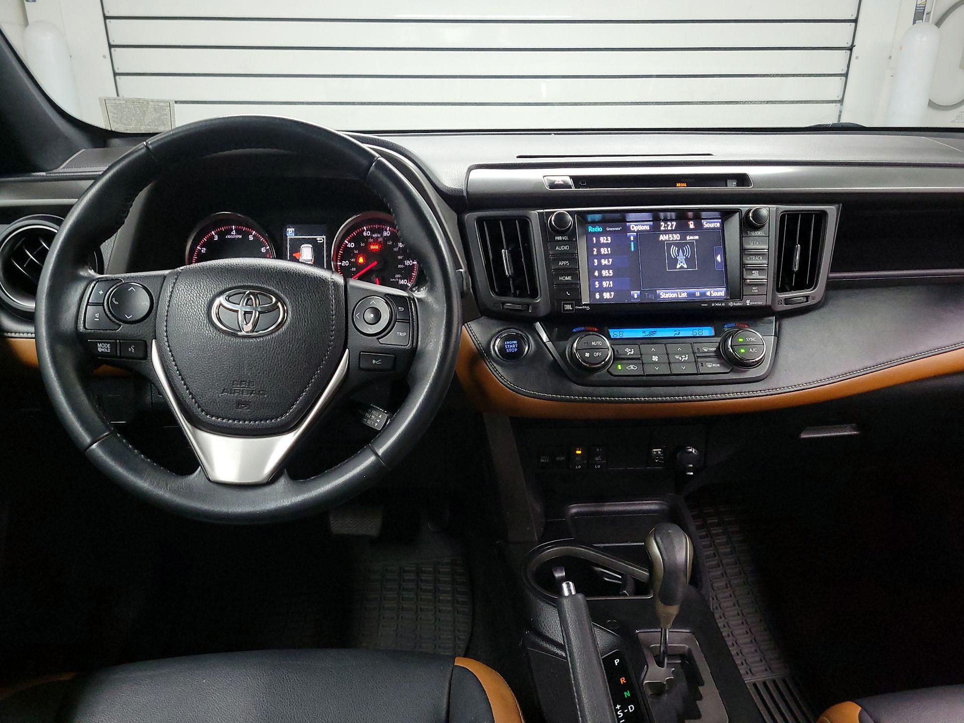 Thumbnail: 2016 Toyota RAV4 - 9