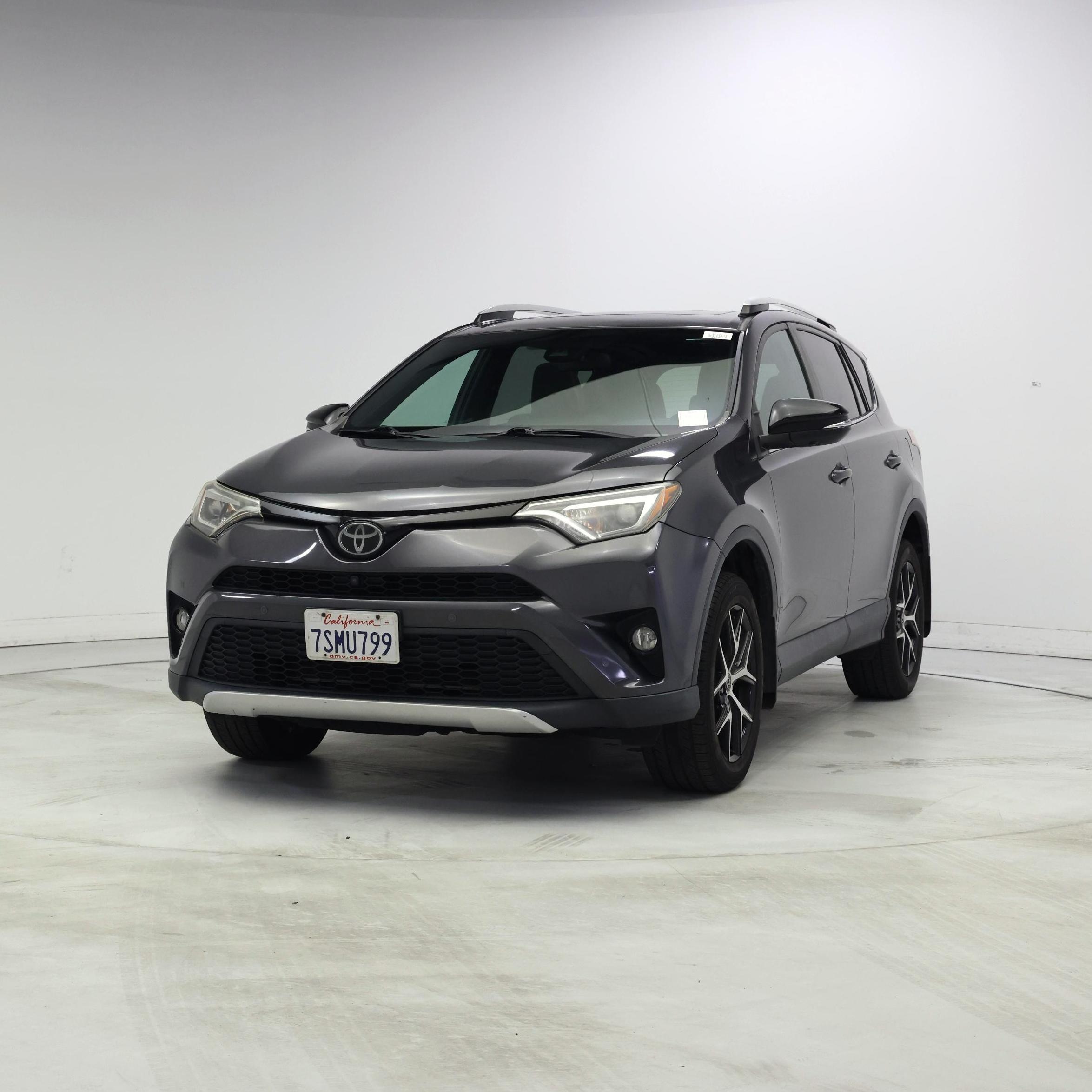 Thumbnail: 2016 Toyota RAV4 - 4