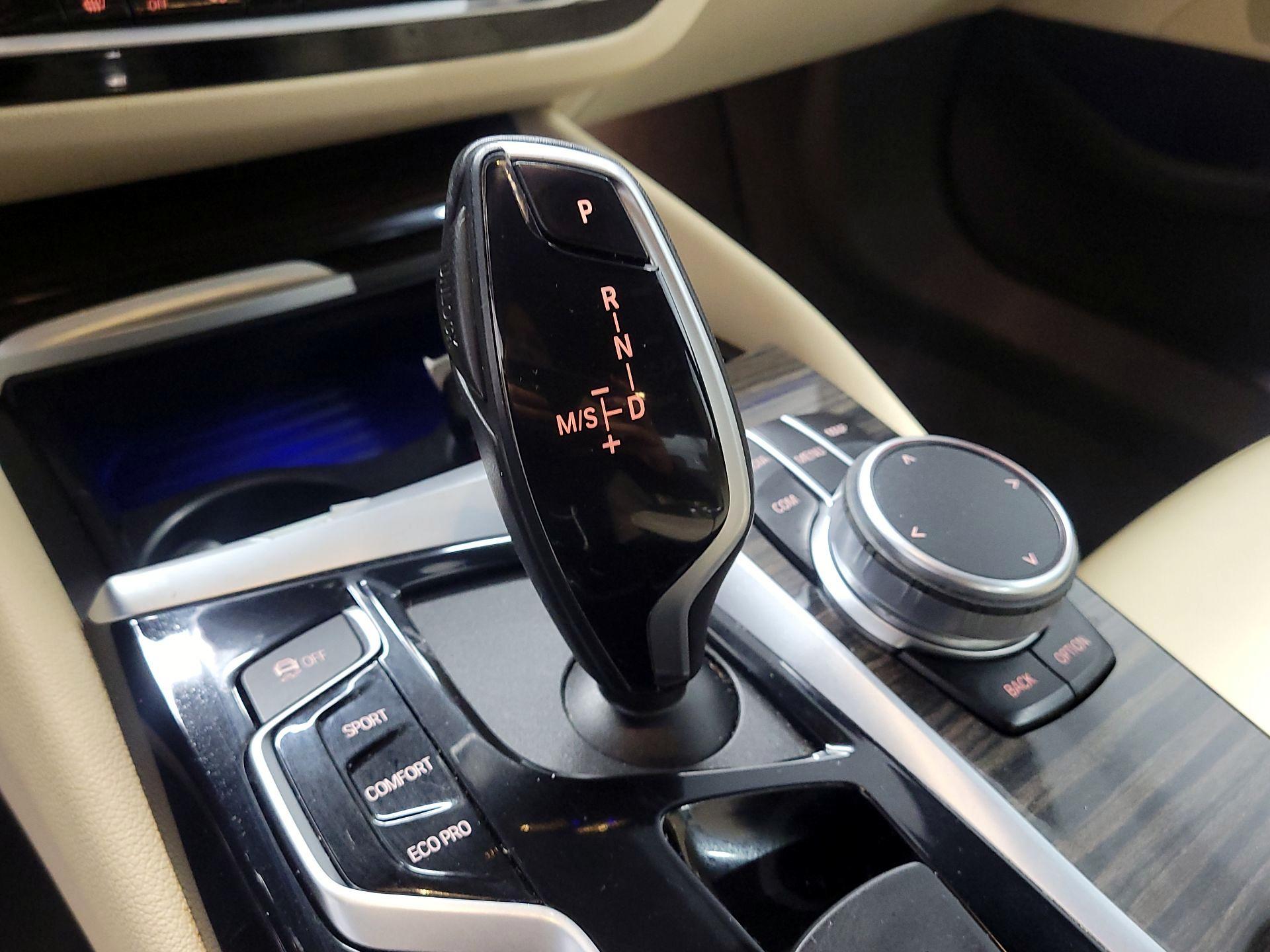 Thumbnail: 2019 BMW 5 Series - 15